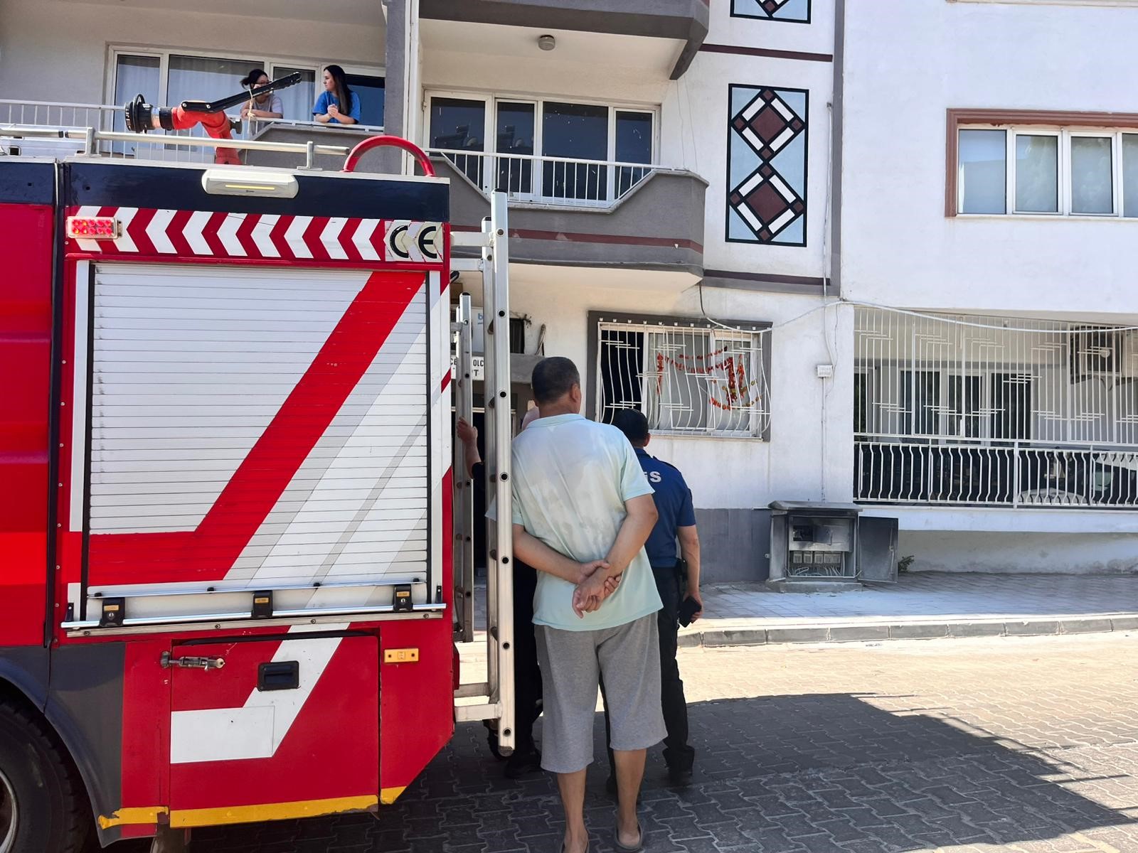 Aydın’da Mahalle Elektriksiz Kaldı (2)