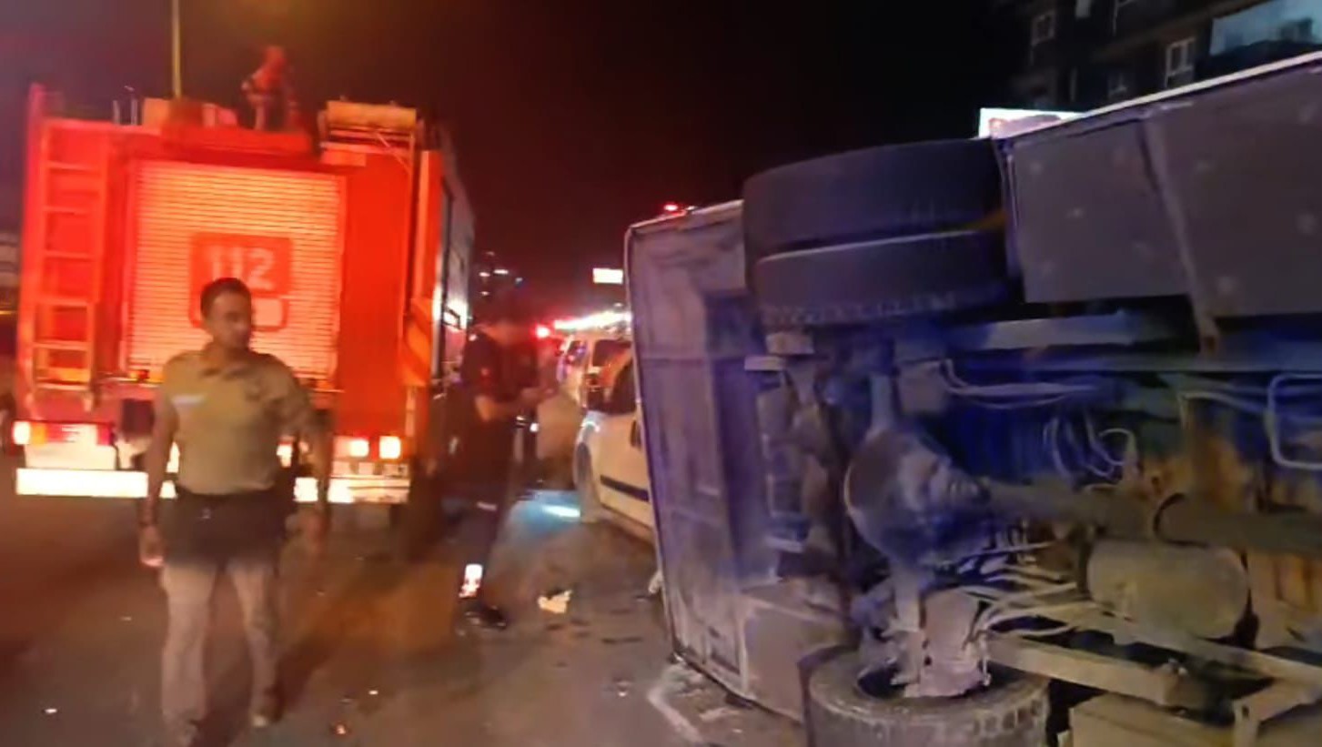 Aydın’da Midibüs Devrildi, Çok Sayıda Yaralı Var