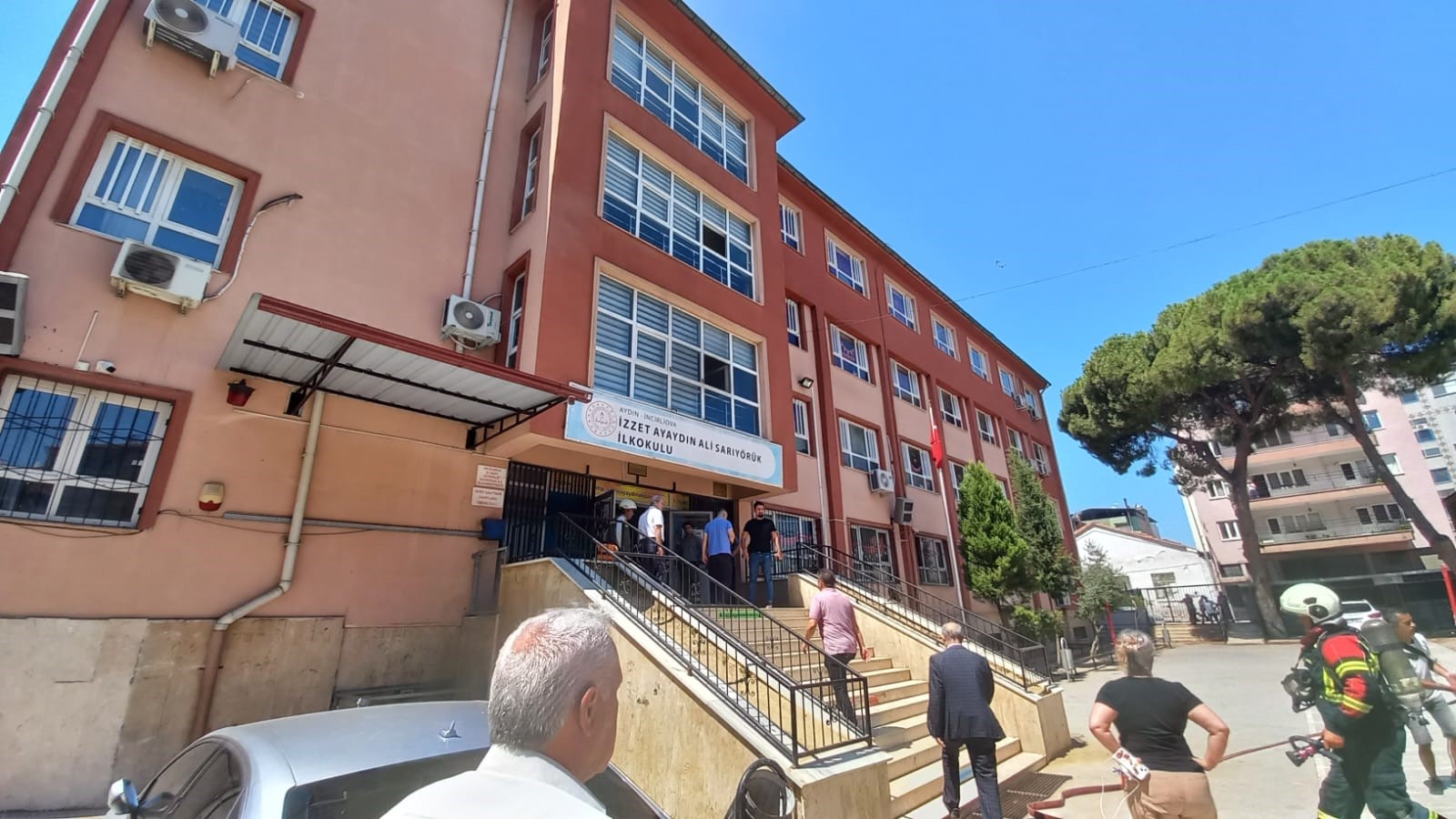 Aydın’da Okulda Yangın (3)