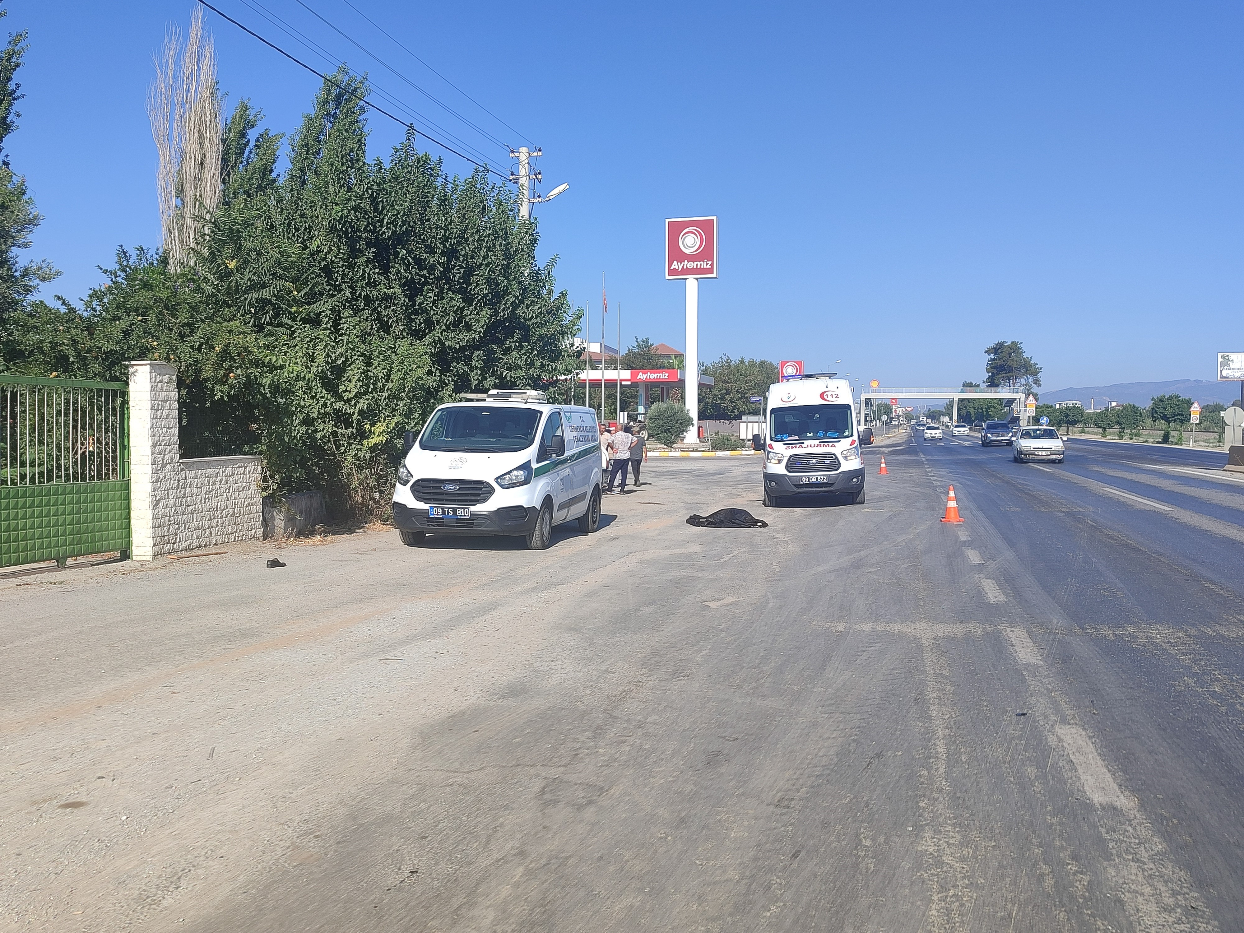 Aydın'da Otomobilin Çarptığı Yaya Hayatını Kaybetti (2)