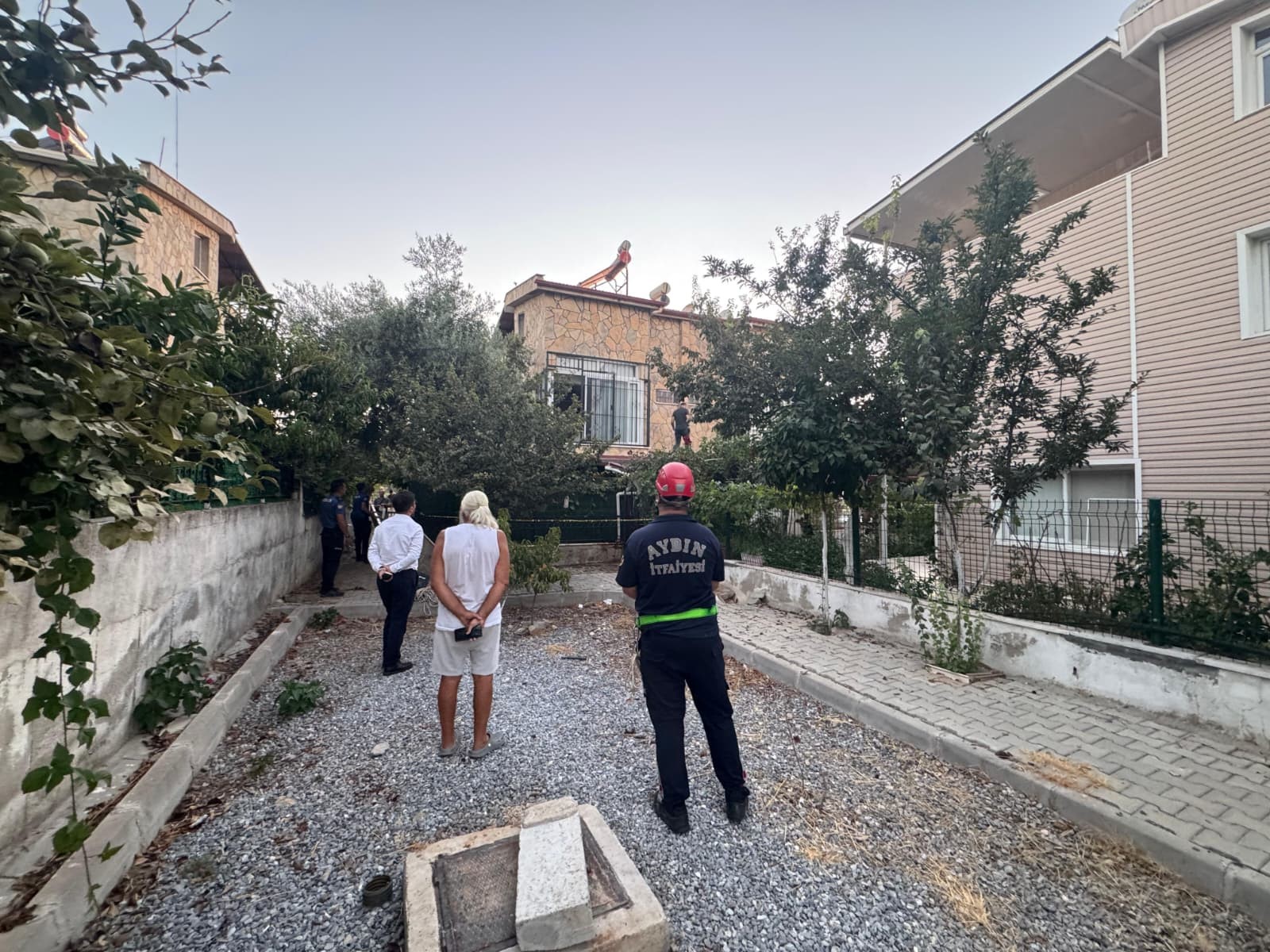 Aydın’da Tamir Için Çıktığı Çatıdan Düştü, Hayatını Kaybetti