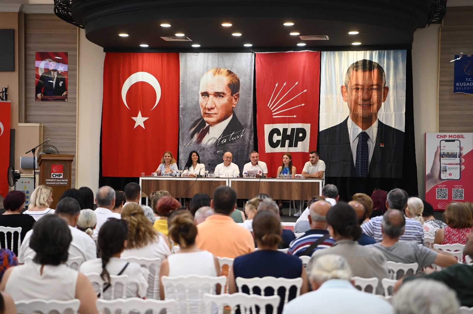 Cumhuriyet Halk Partisi (Chp) Kuşadası İlçe Başkanlığı Tarafından Düzenlenen Genişletilmiş Örgüt Toplantısı, Yoğun Bir Katılımla Gerçekleştirildi. Toplantıya (4)