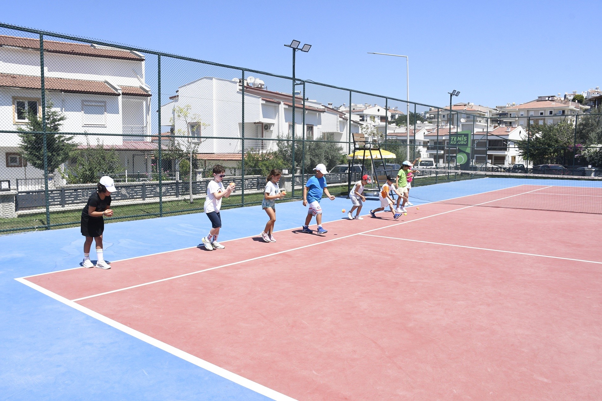 Geleceğin Tenisçileri Kuşadası’nda Yetişiyor (7)