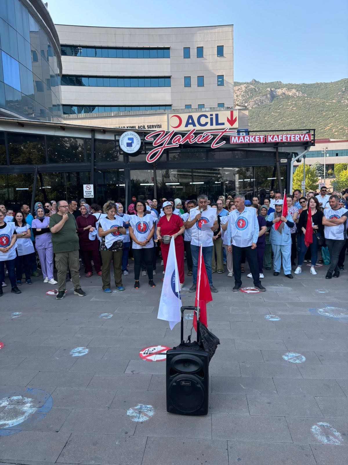 Hastane Çalışanları Iş Bıraktı (3)