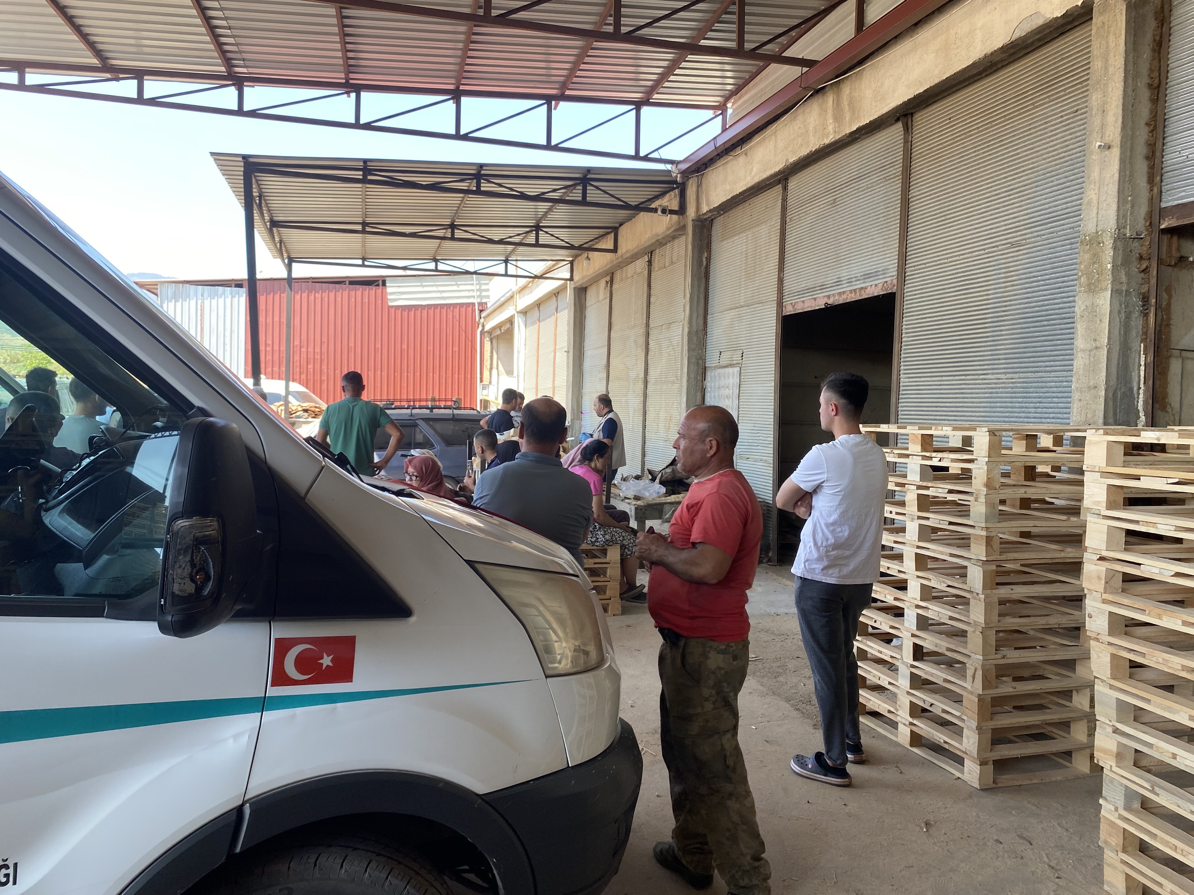 İş Yerinde Cansız Bedeni Bulundu, 2 Çocuk Babasıydı (5)