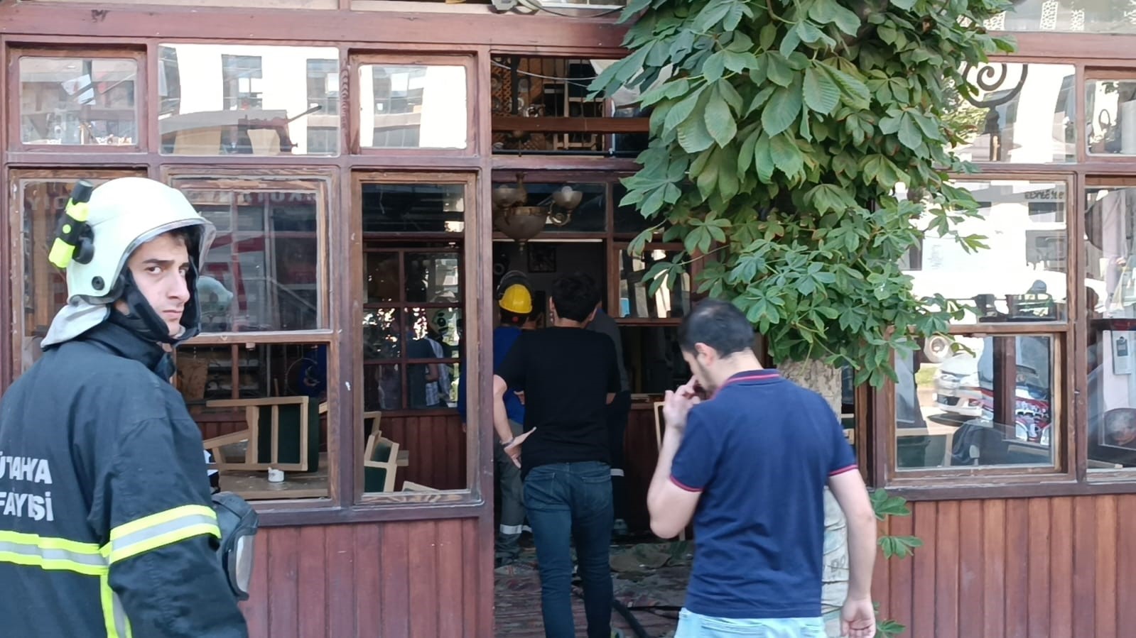Kafeteryada Tüp Patladı