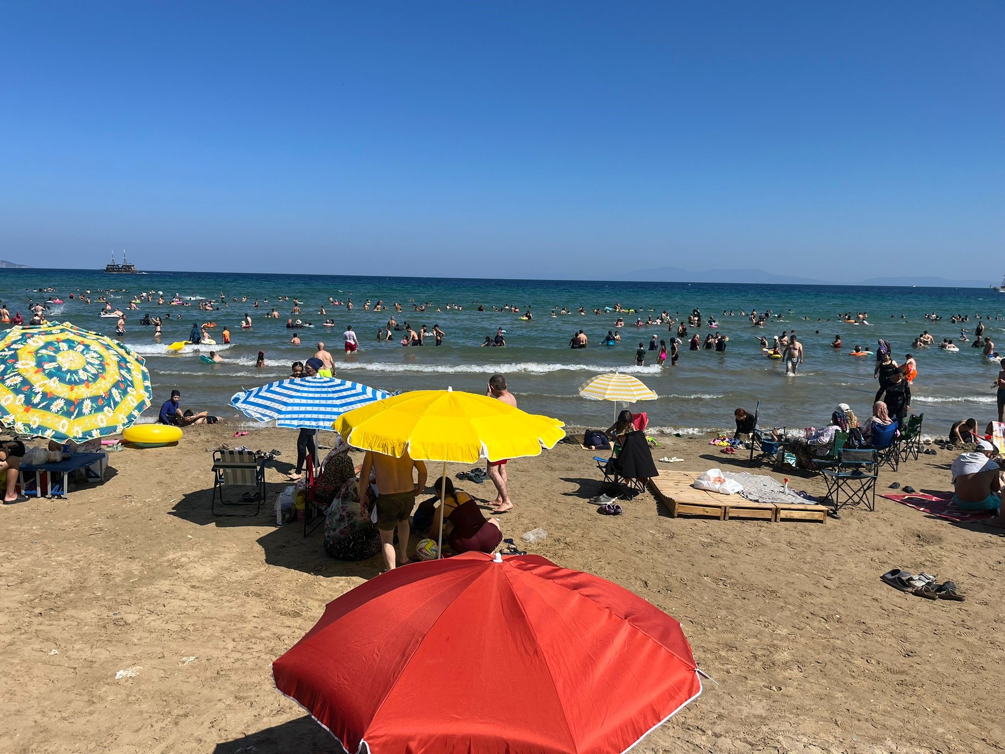 Kuşadası Milli Park Dolup Taştı (2)