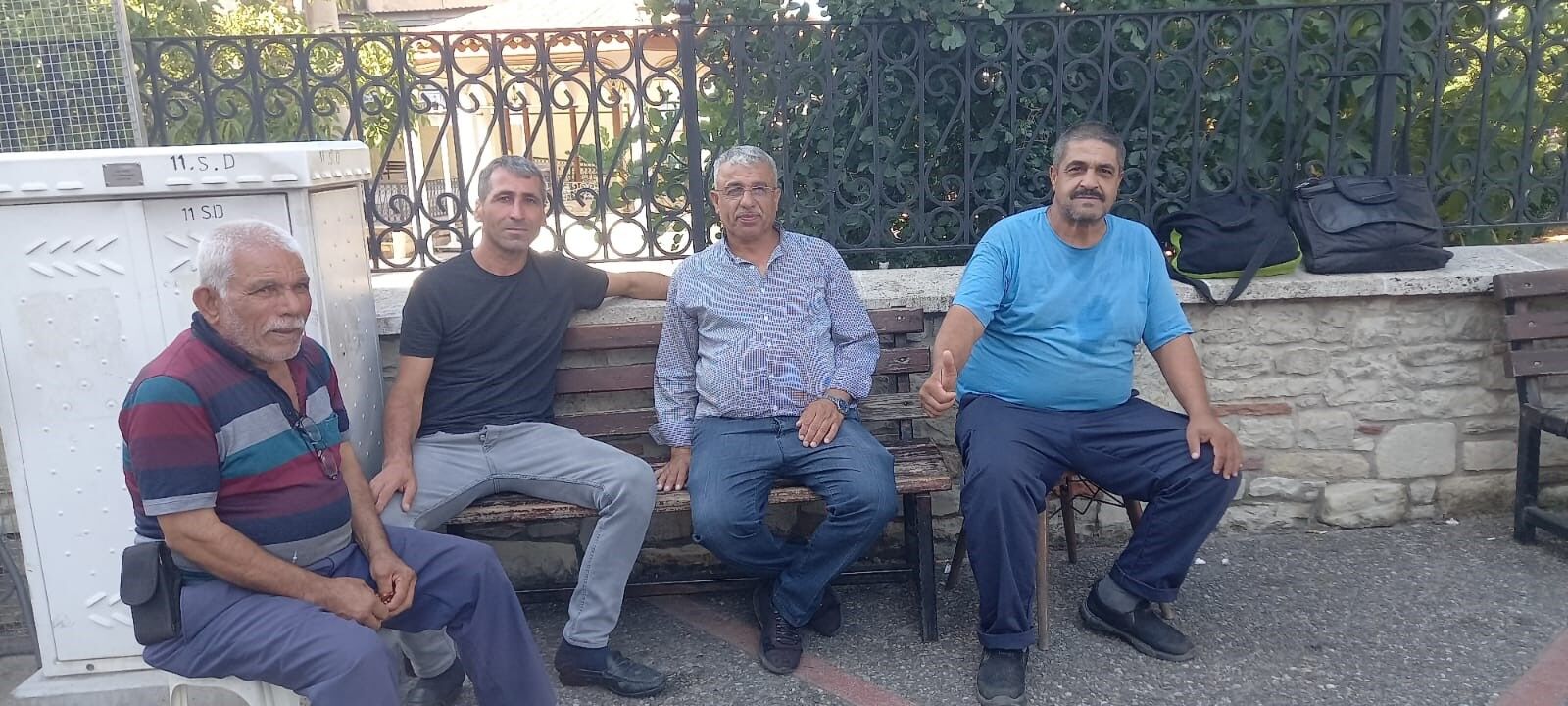 Aydın’da 200 Yıldır Iş Arayanlar Bu Durakta Bekliyor (4)