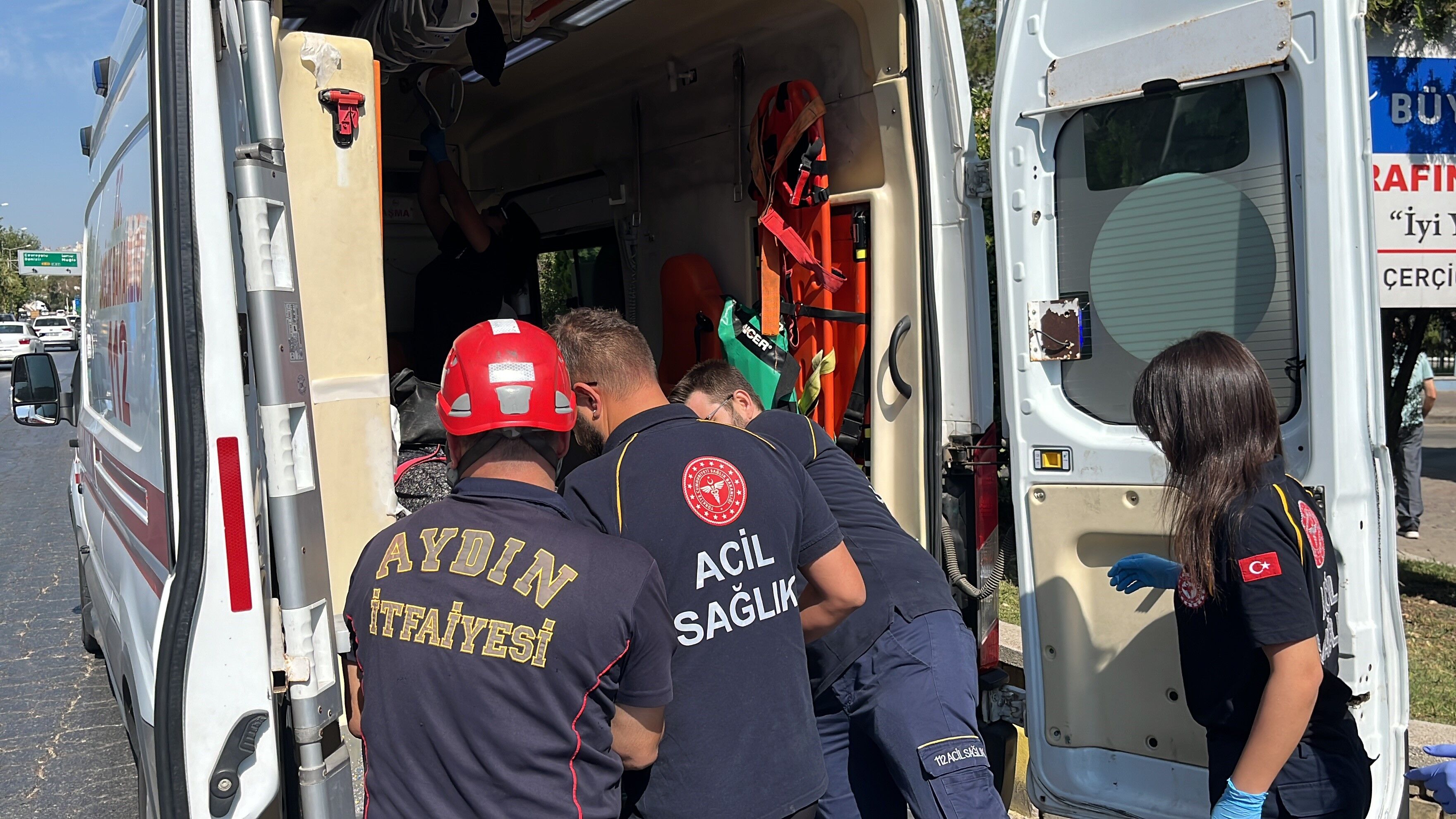 Aydın’da Otomobil Takla Attı, Yaralılar Var (4)