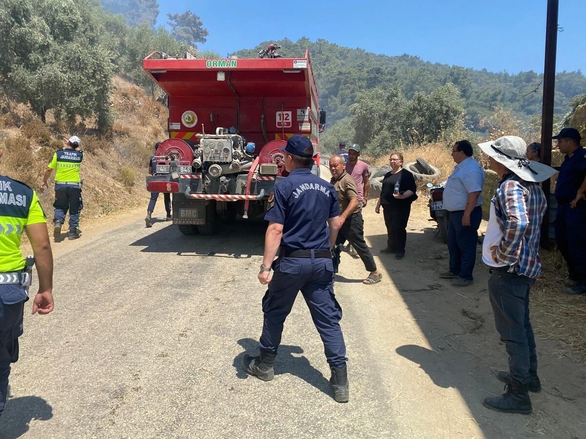 Aydın’daki Orman Yangını Kontrol Altına Alındı (5)