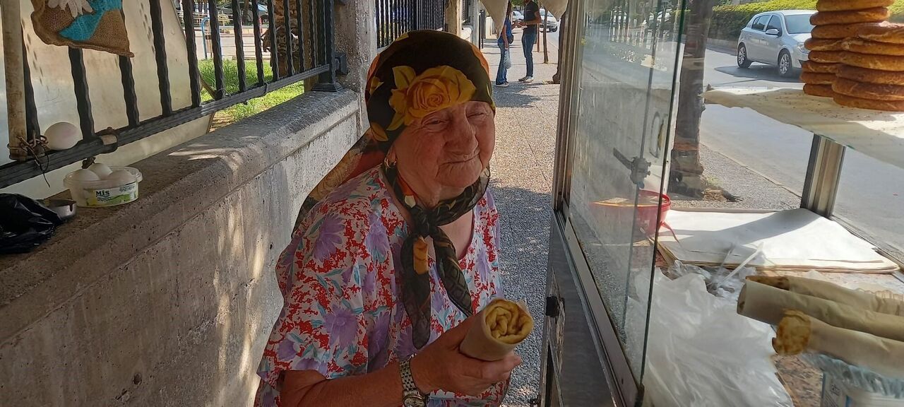 Aydınlı Mensure Teyze 84 Yaşında Çalışmaya Devam Ediyor (2)