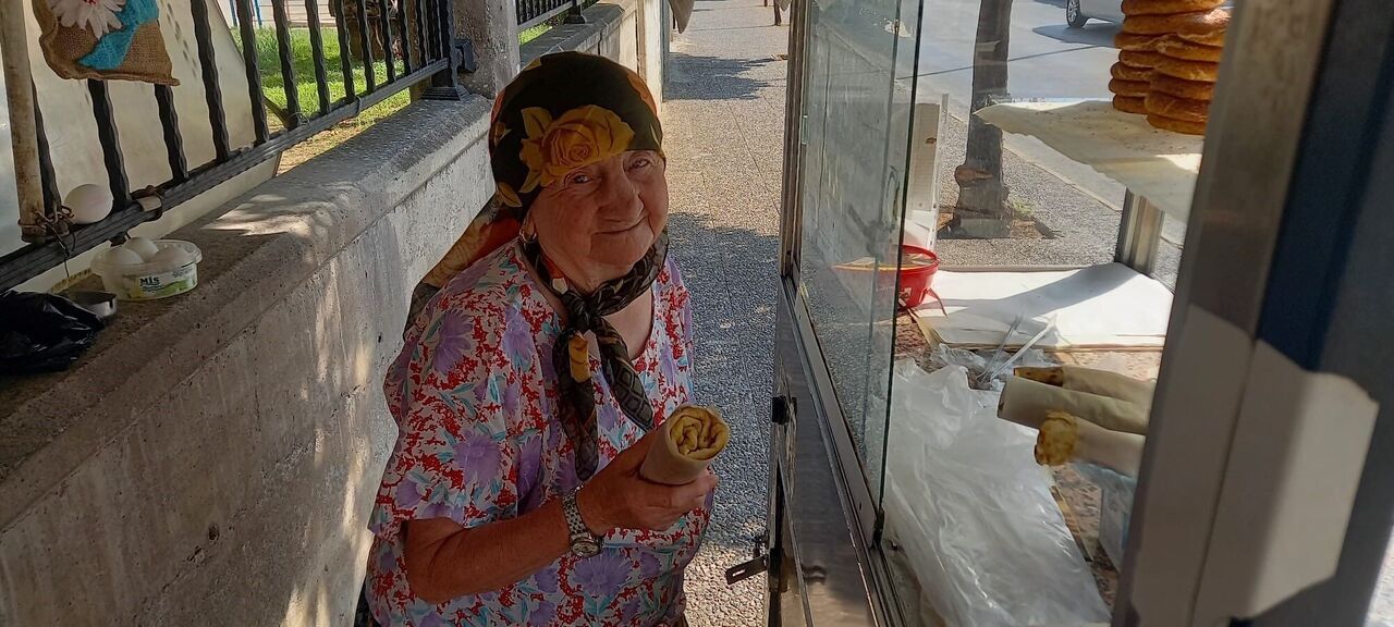 Aydınlı Mensure Teyze 84 Yaşında Çalışmaya Devam Ediyor (3)
