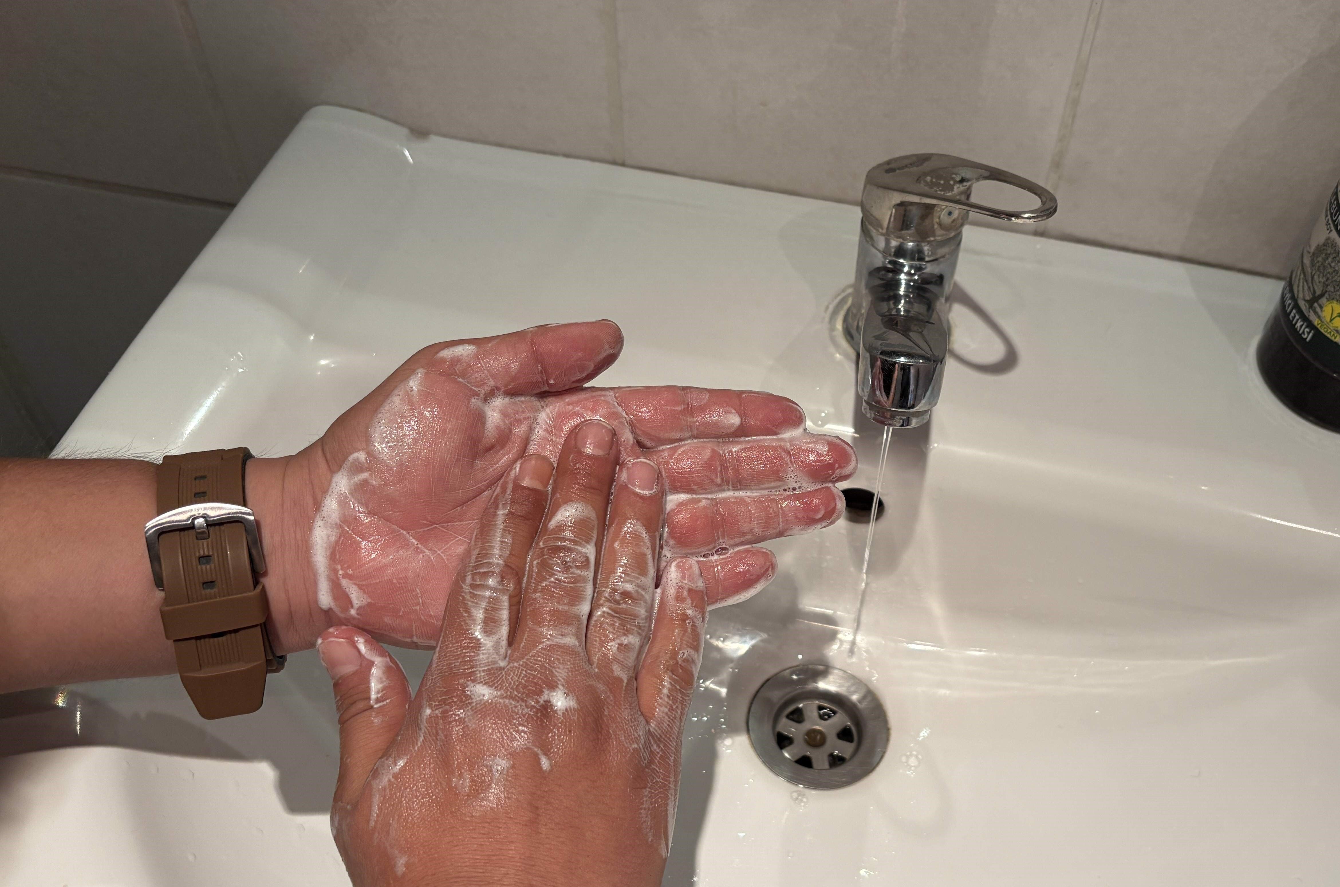 Barajlar Boşaldı, Bidonlar Doldu (5)