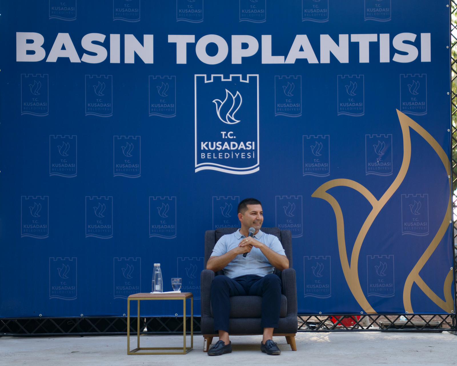 Baskan Günel Basin Toplantisi (7)