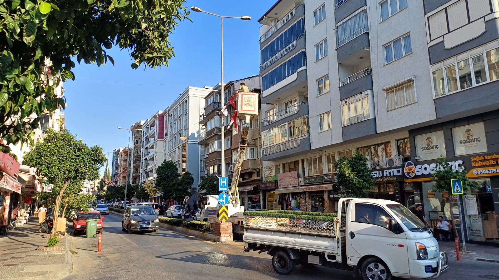 Chp’nin Flamalarını Toplamak Efeler Belediyesi’ne Kaldı (6)