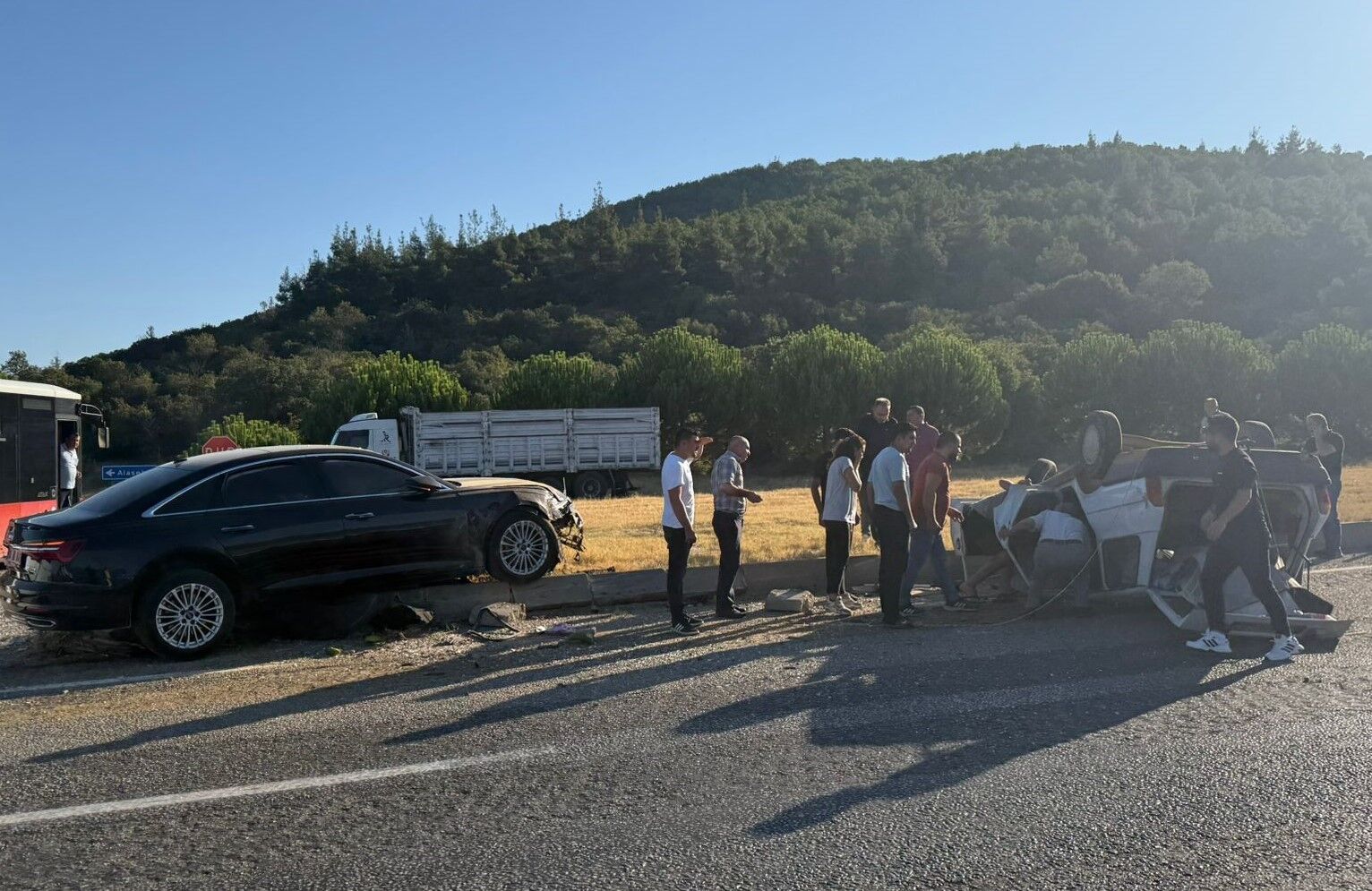 Feci Kazada Ölü Ve Yaralılar Var (4)-1
