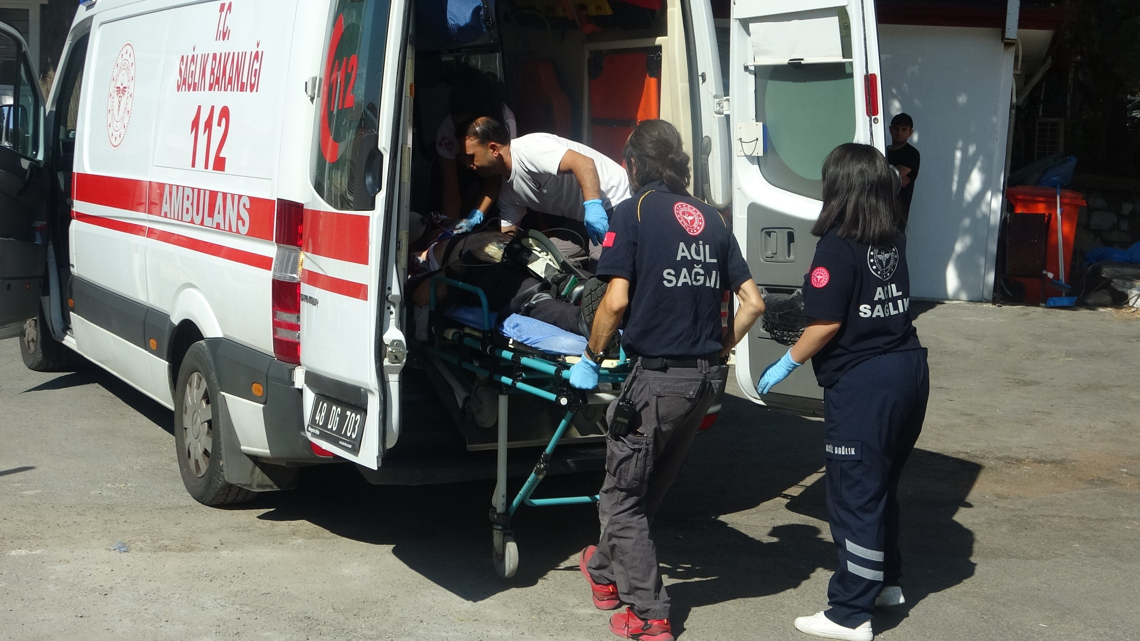 Güvenlik Görevlisi Başından Vurulmuş Halde Bulundu (7)