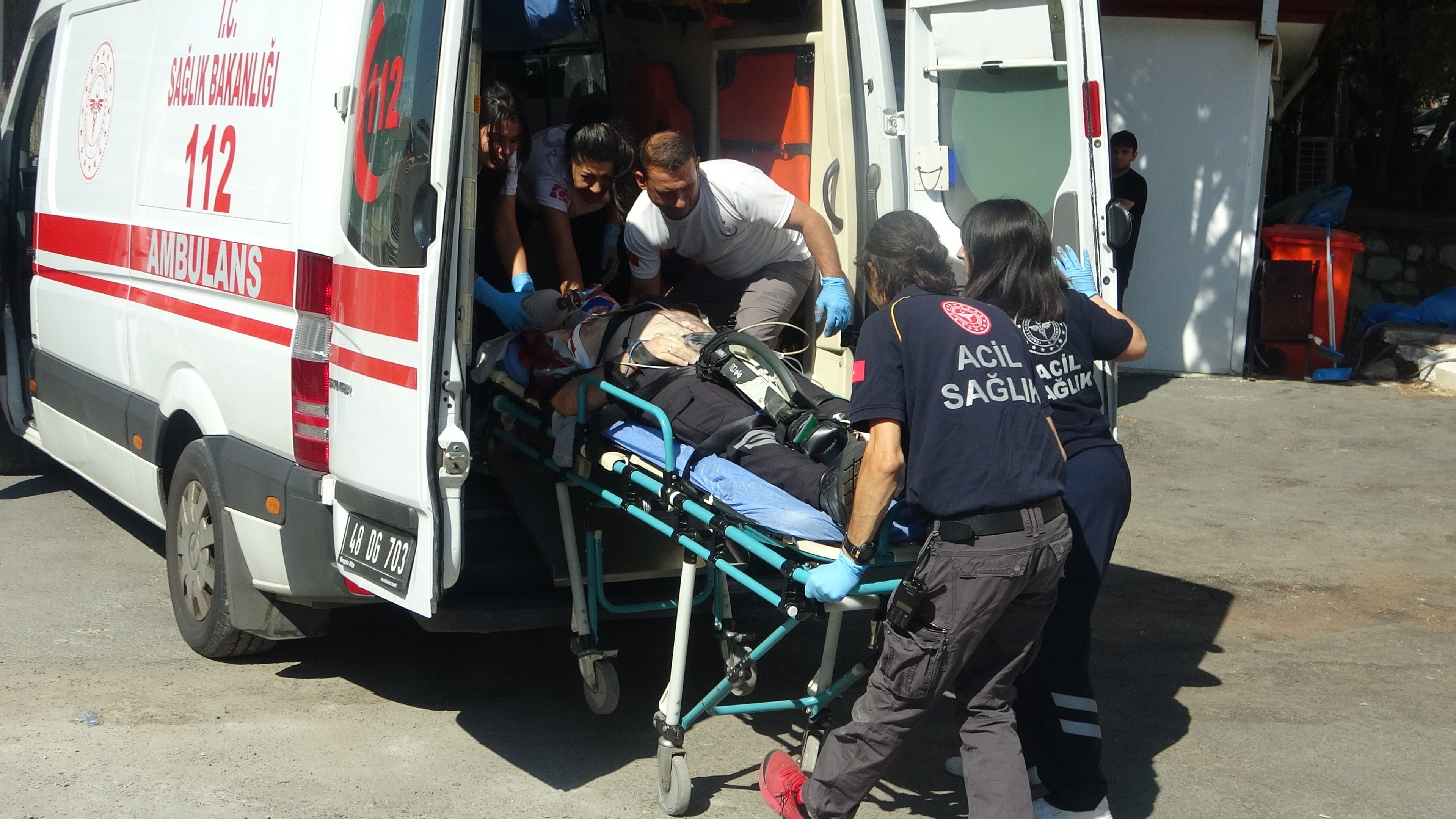 Güvenlik Görevlisi Başından Vurulmuş Halde Bulundu (8)