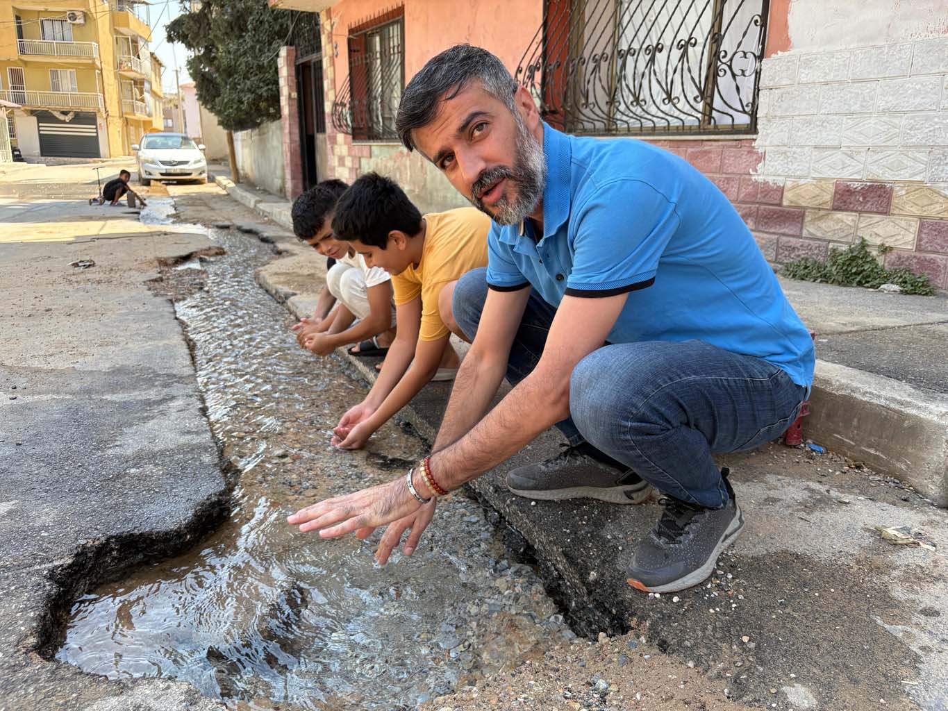 İçme Suyu Musluktan Değil Sokakta Boşa Akıyor (3)