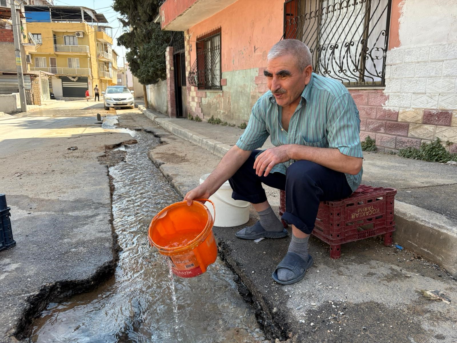 İçme Suyu Musluktan Değil Sokakta Boşa Akıyor (6)