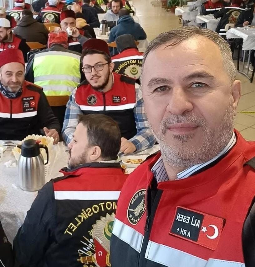 İmam Baba, Oğlunun Cenaze Namazını Kıldırdı (2)