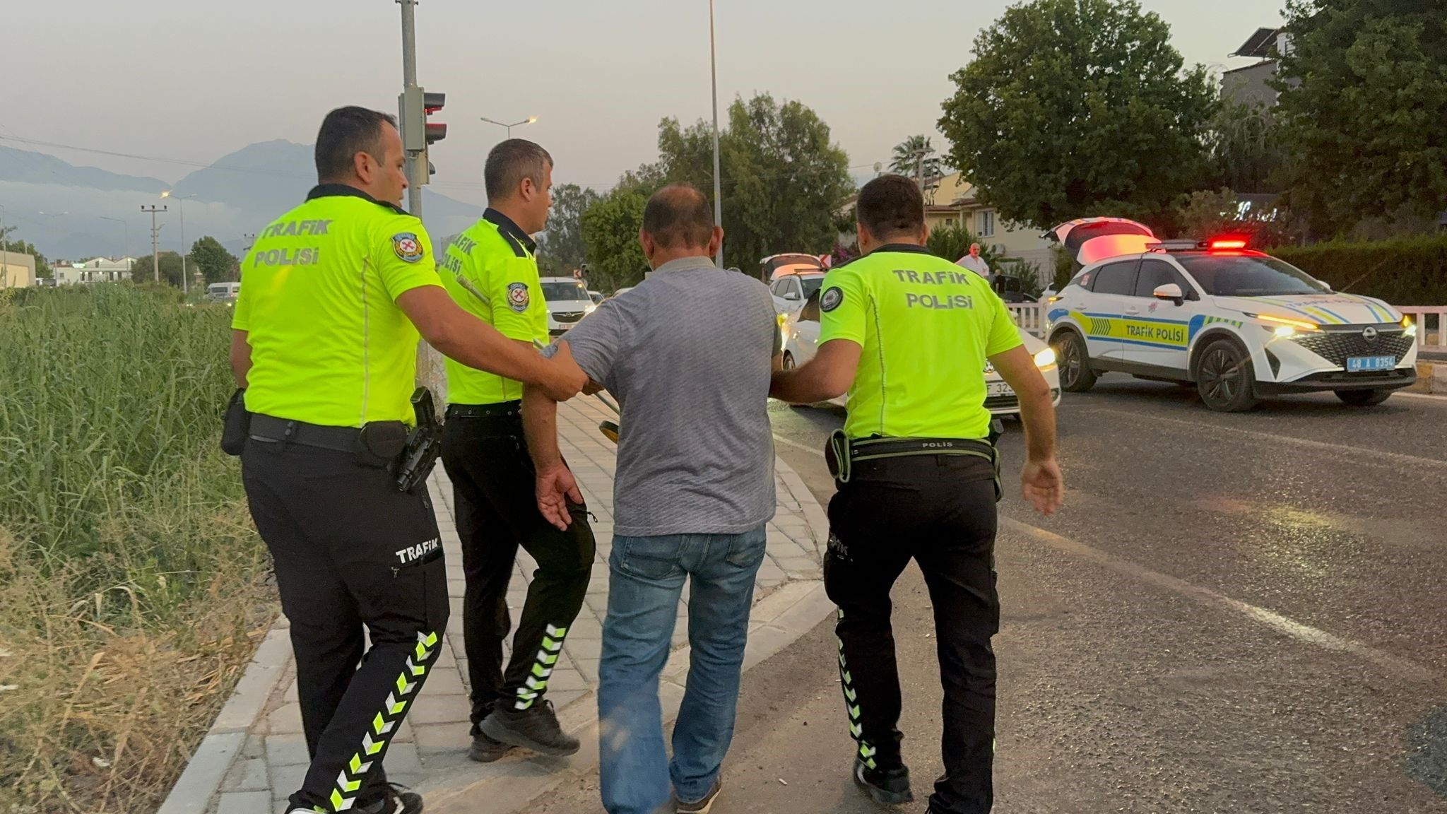 Kadını Son Anda Vatandaşlar Kurtardı (6)
