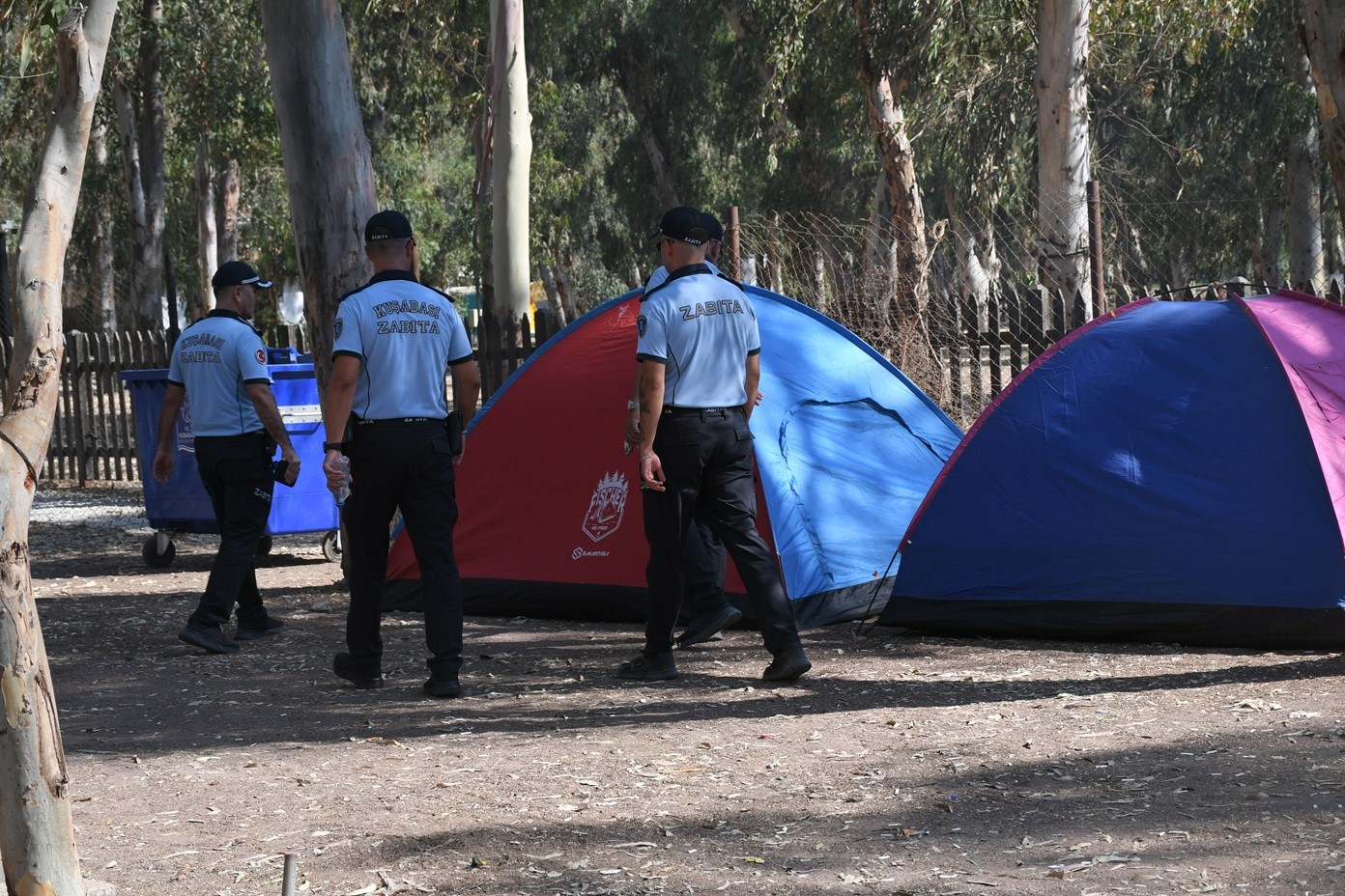 Kuşadası’nda Zabıta Ekiplerinden Çadır Ve Karavan Denetimi (3)
