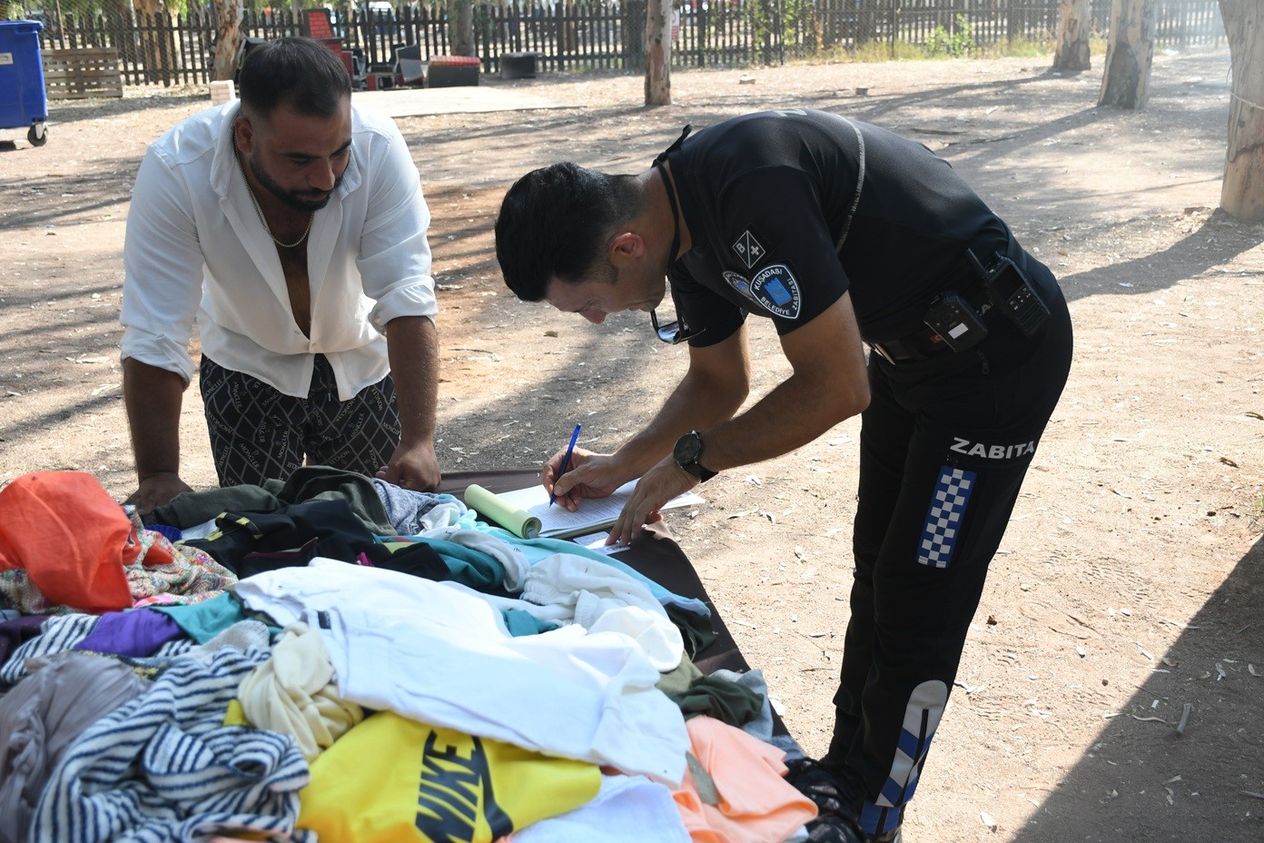 Kuşadası’nda Zabıta Ekiplerinden Çadır Ve Karavan Denetimi (5)