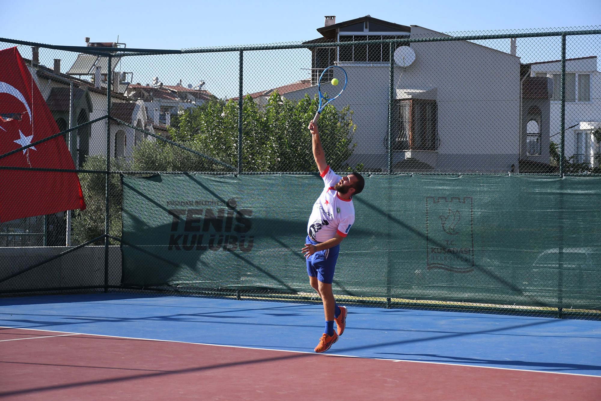 Kuşadası'nda Zafer Bayramı Coşkusu Tenis Turnuvasıyla Kutlanıyor (4)