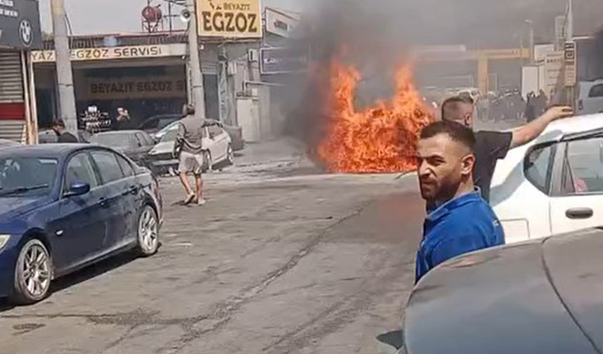 Milyonluk Elektrikli Araba Alev Topuna Döndü (5)