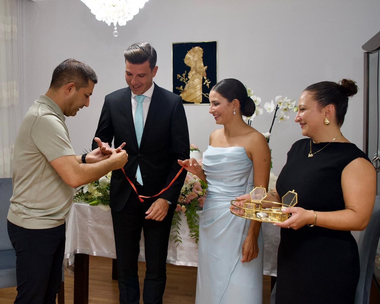 Nişan Yüzüklerini Başkan Günel Taktı (3)