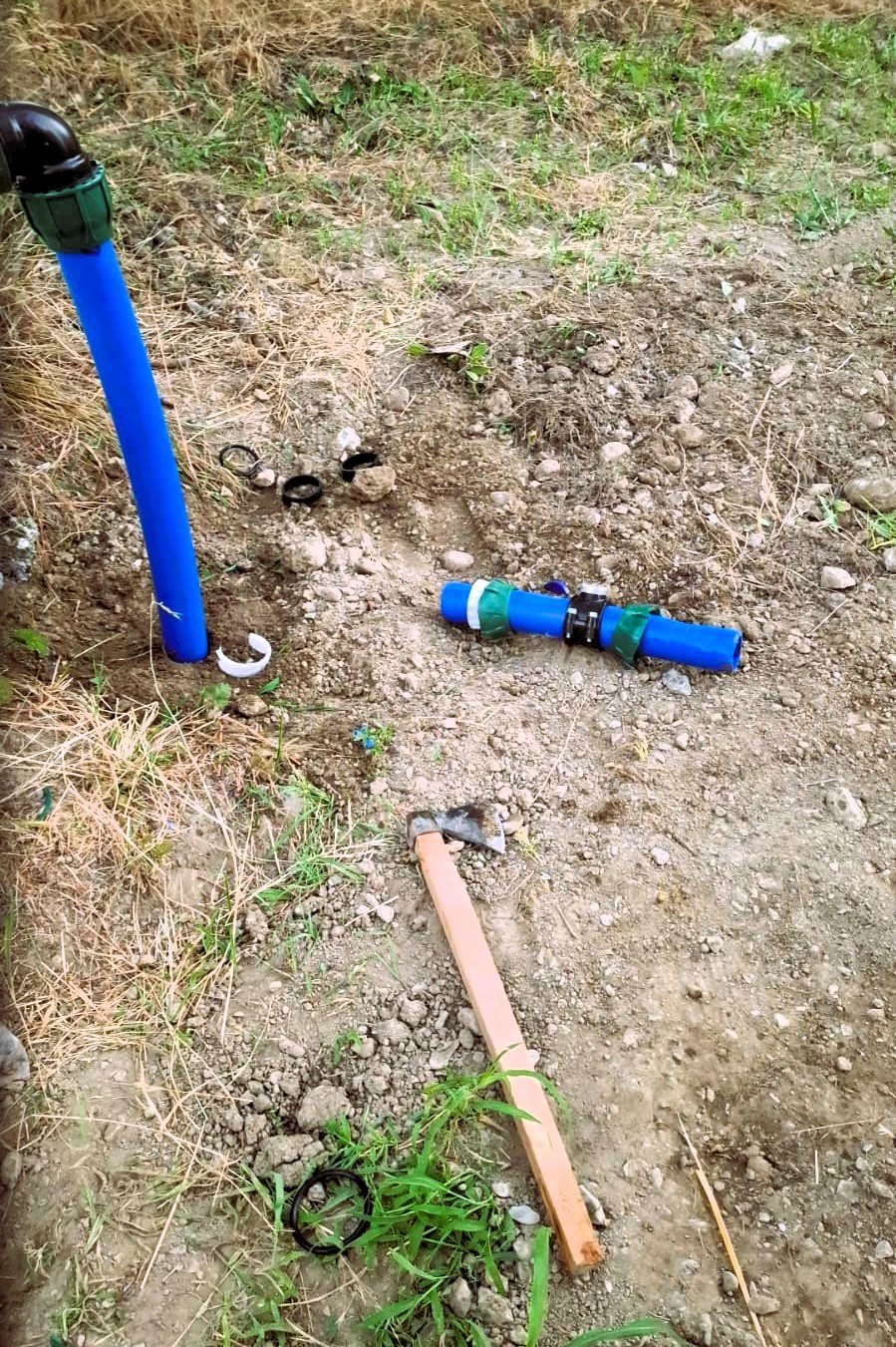 Sulama Hattını Baltayla Parçaladı