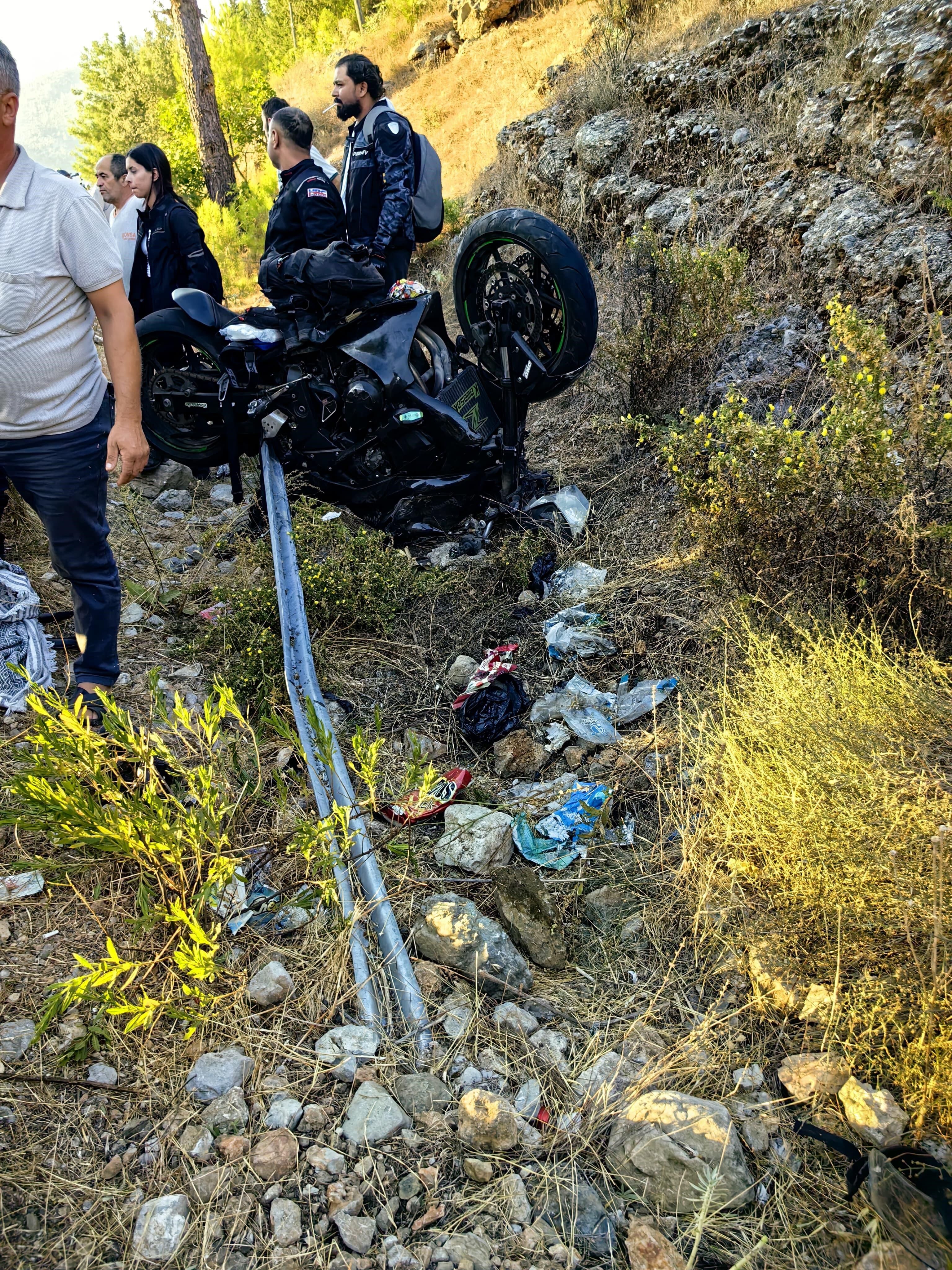 Yol Kenarında Bulundu, Hastanede Hayatını Kaybetti (4)