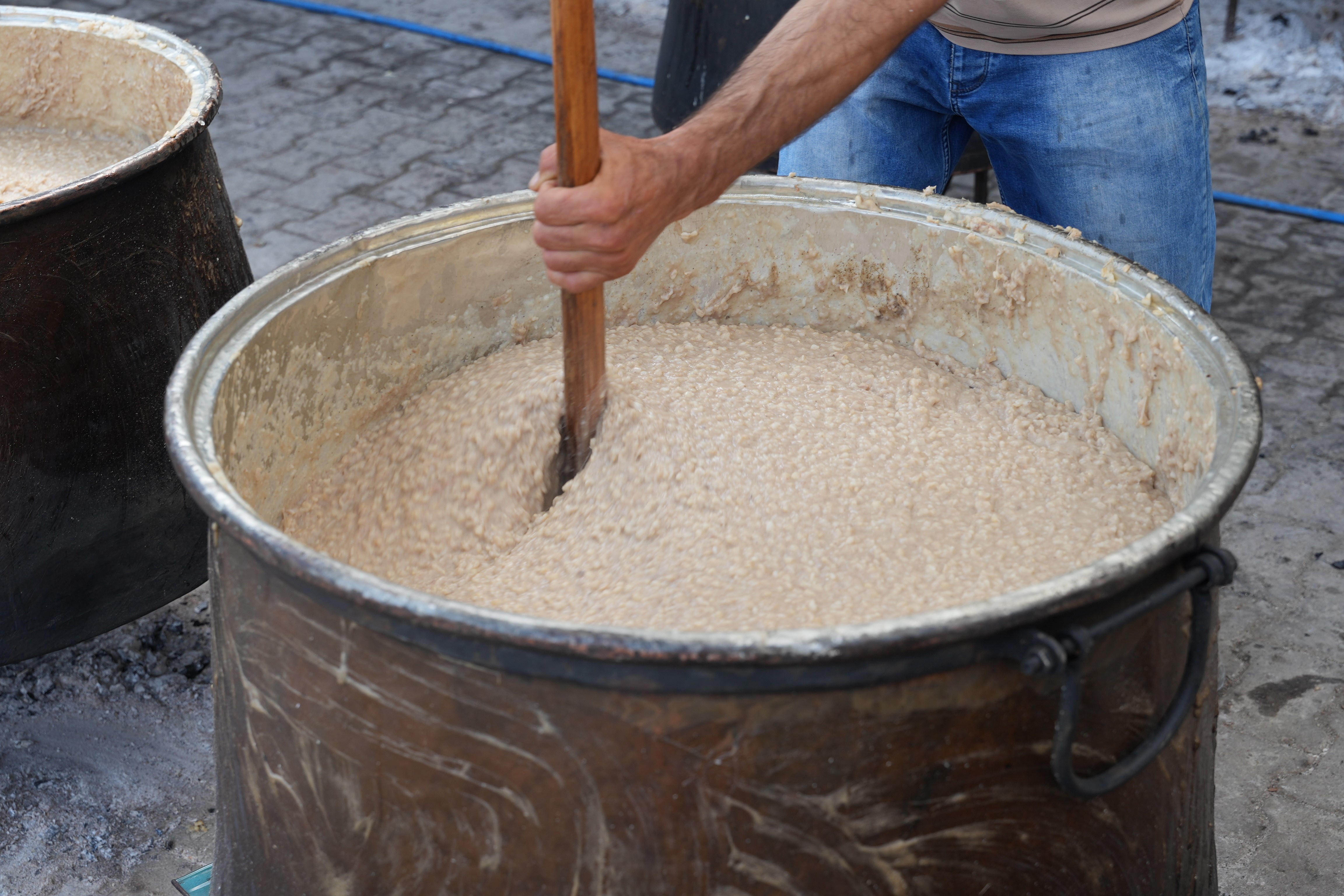 10 Ton Keşkek Dağıtıldı (5)