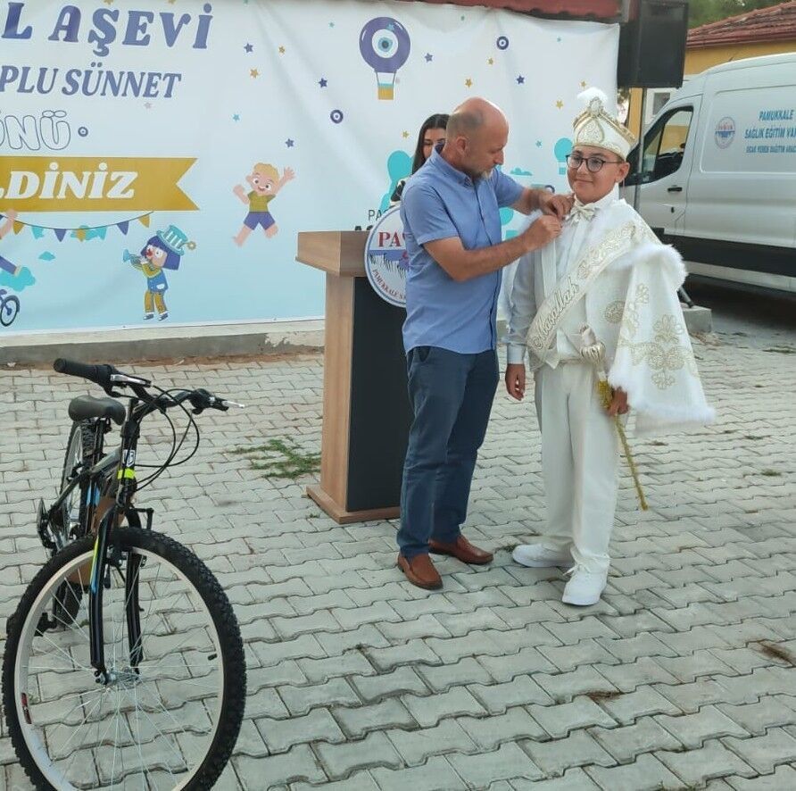 11 Çocuk Erkekliğe Ilk Adımlarını Birlikte Attı (3)