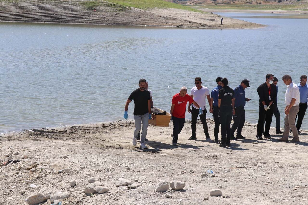25 Yaşındaki Gencin Cansız Bedeni Bulundu (7)