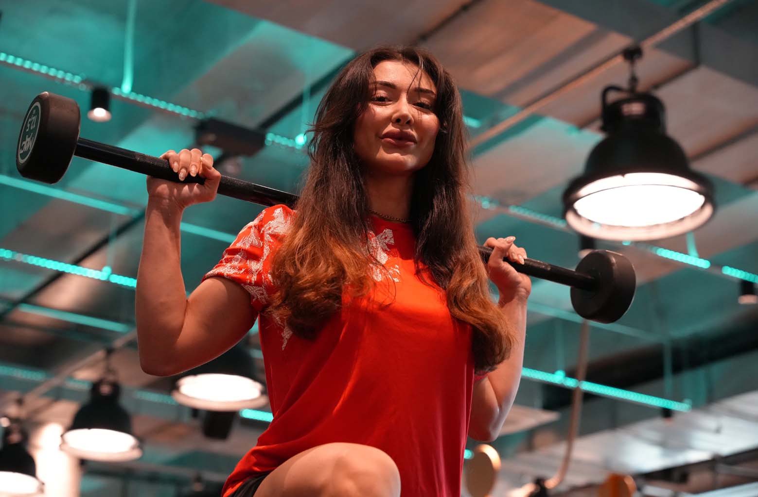 26 Yaşındaki Kadın Türkiye’yi Temsil Ediyor (2)