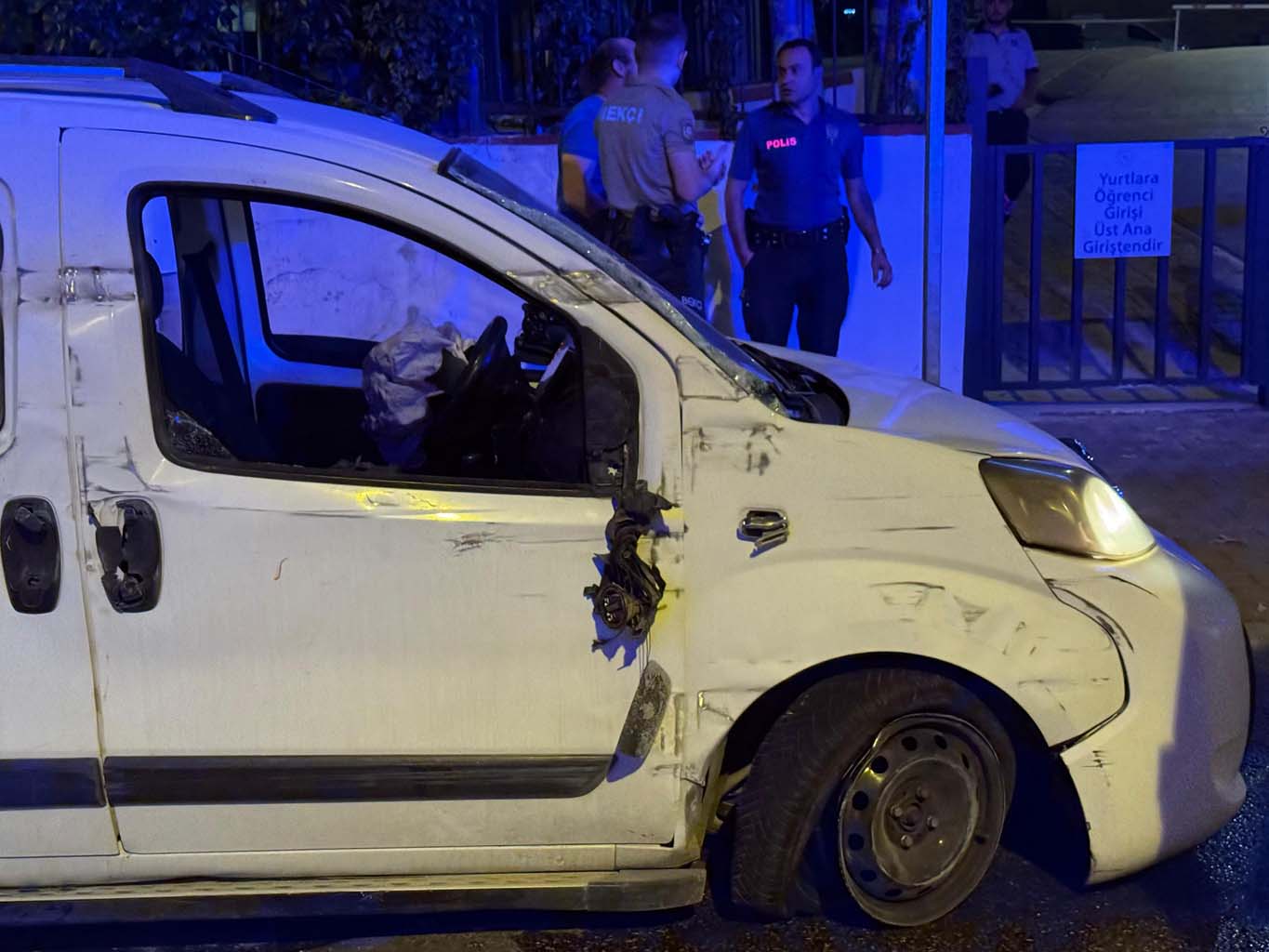 4 Yaralı, 2 Firar Var (4)-1