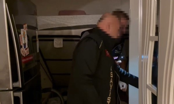 Aranan Şahıslara Yönelik Dev Operasyon (2)