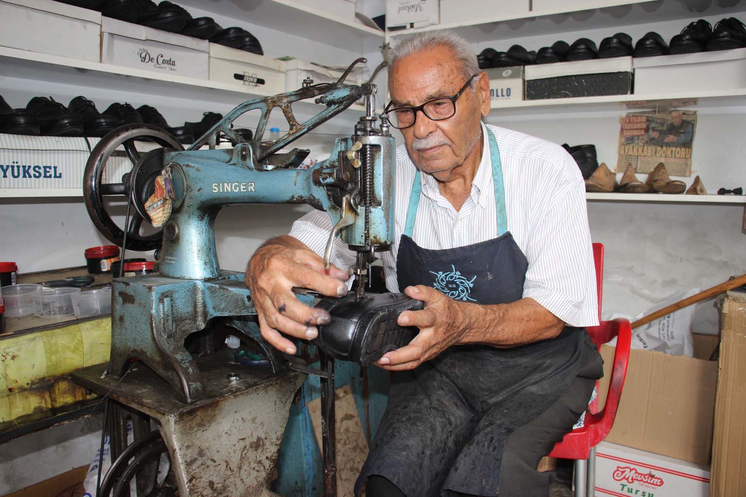 Aydın’da 88 Yaşındaki Nail Usta, 75 Yıldır Tezgahın Başında (4)