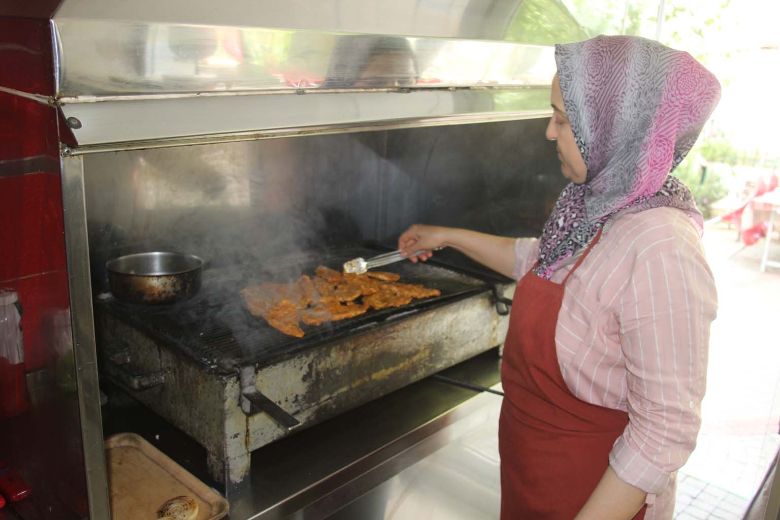 Aydın’da Kocasına Yardım Etmek Için Başladı, Patron Oldu (2)