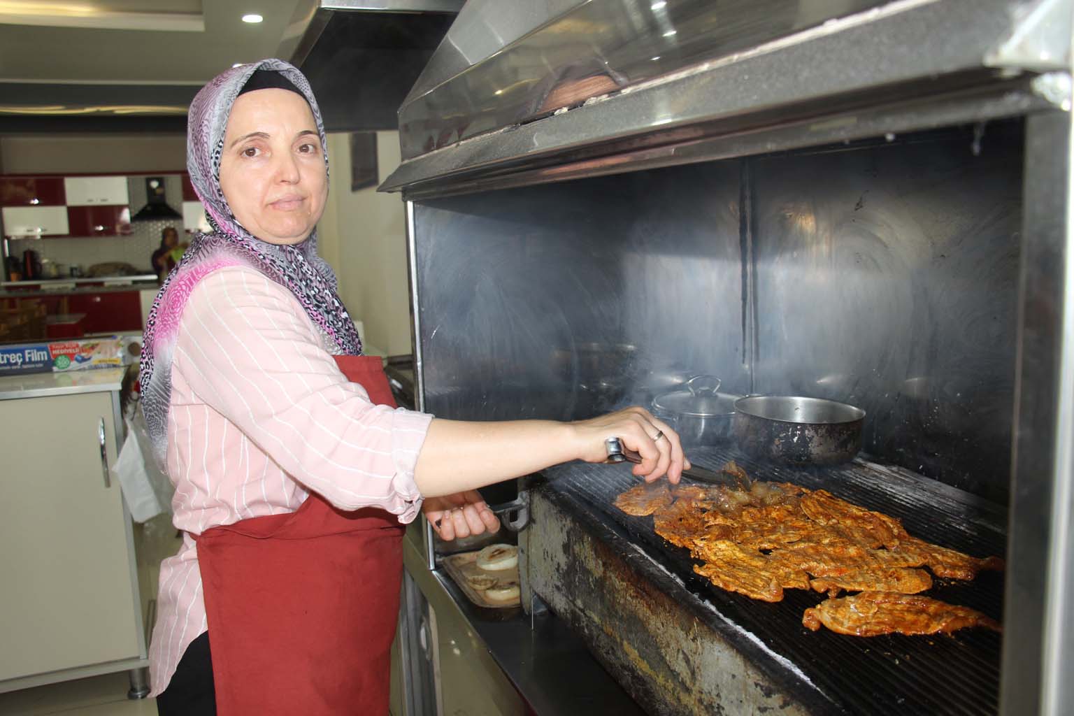 Aydın’da Kocasına Yardım Etmek Için Başladı, Patron Oldu