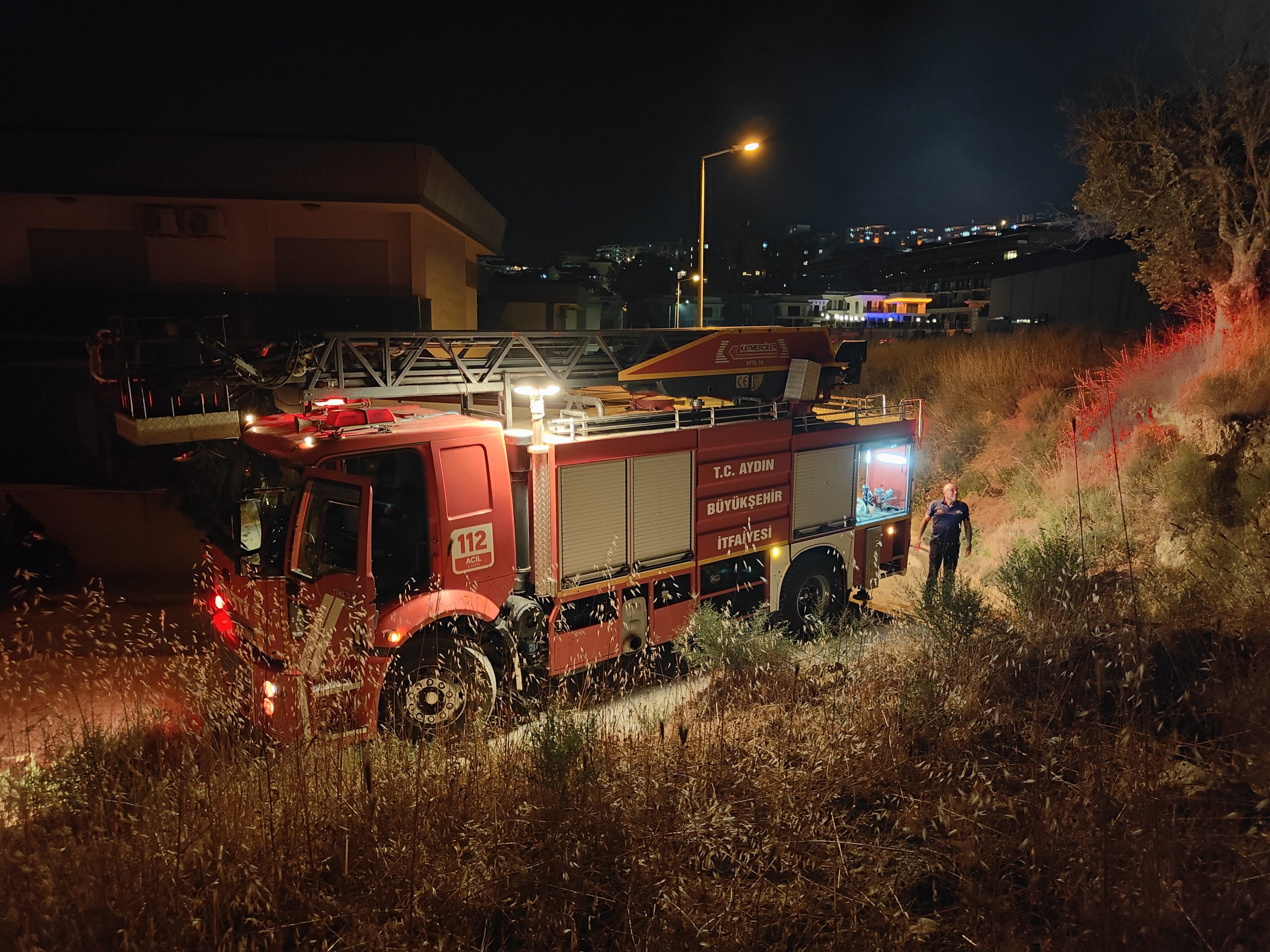 Aydın’da Mahalle Sokağa Döküldü, Baba Büyük Üzüntü Yaşadı (4)