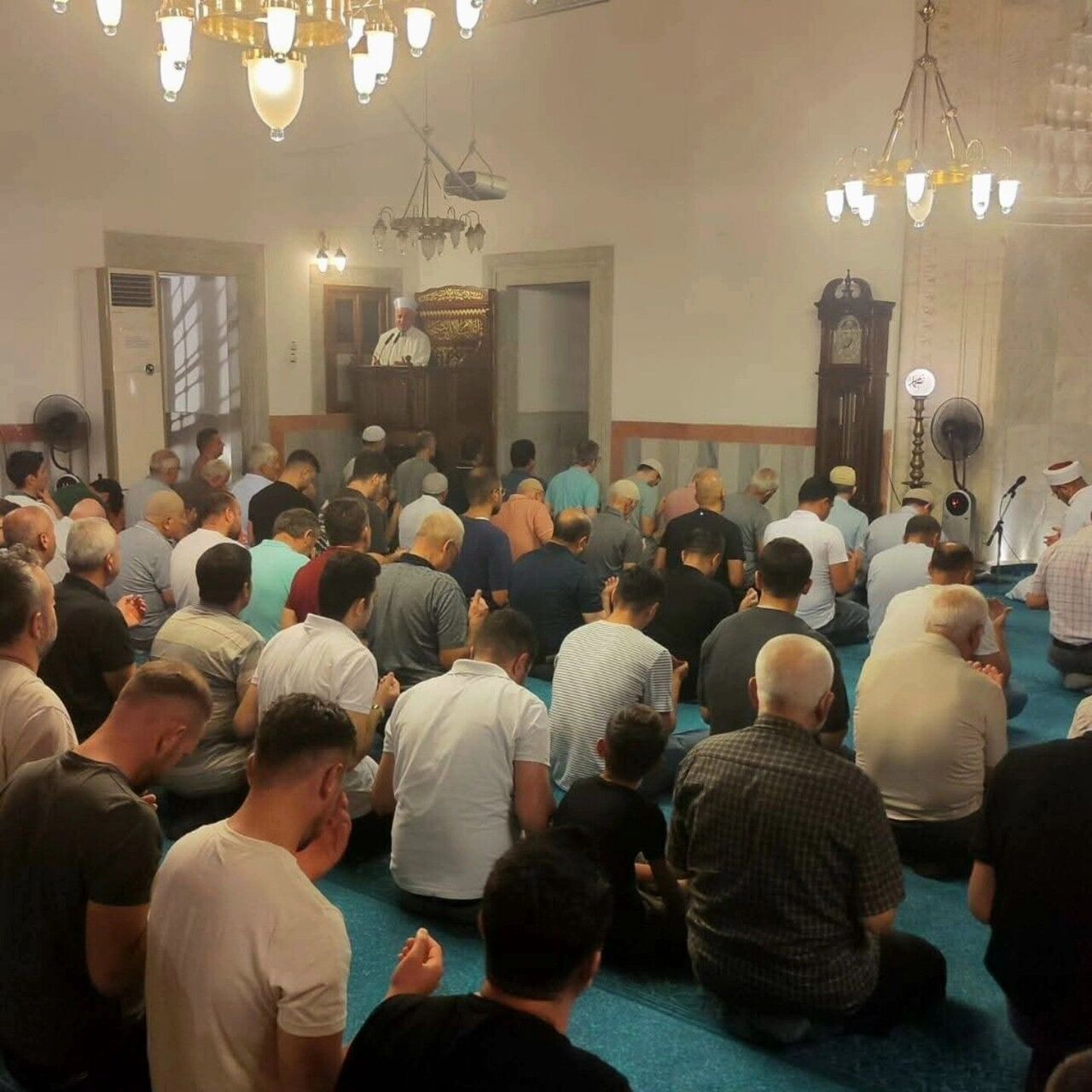 Aydın’da Mevlid Kandili’nde Camiler Dolup Taştı
