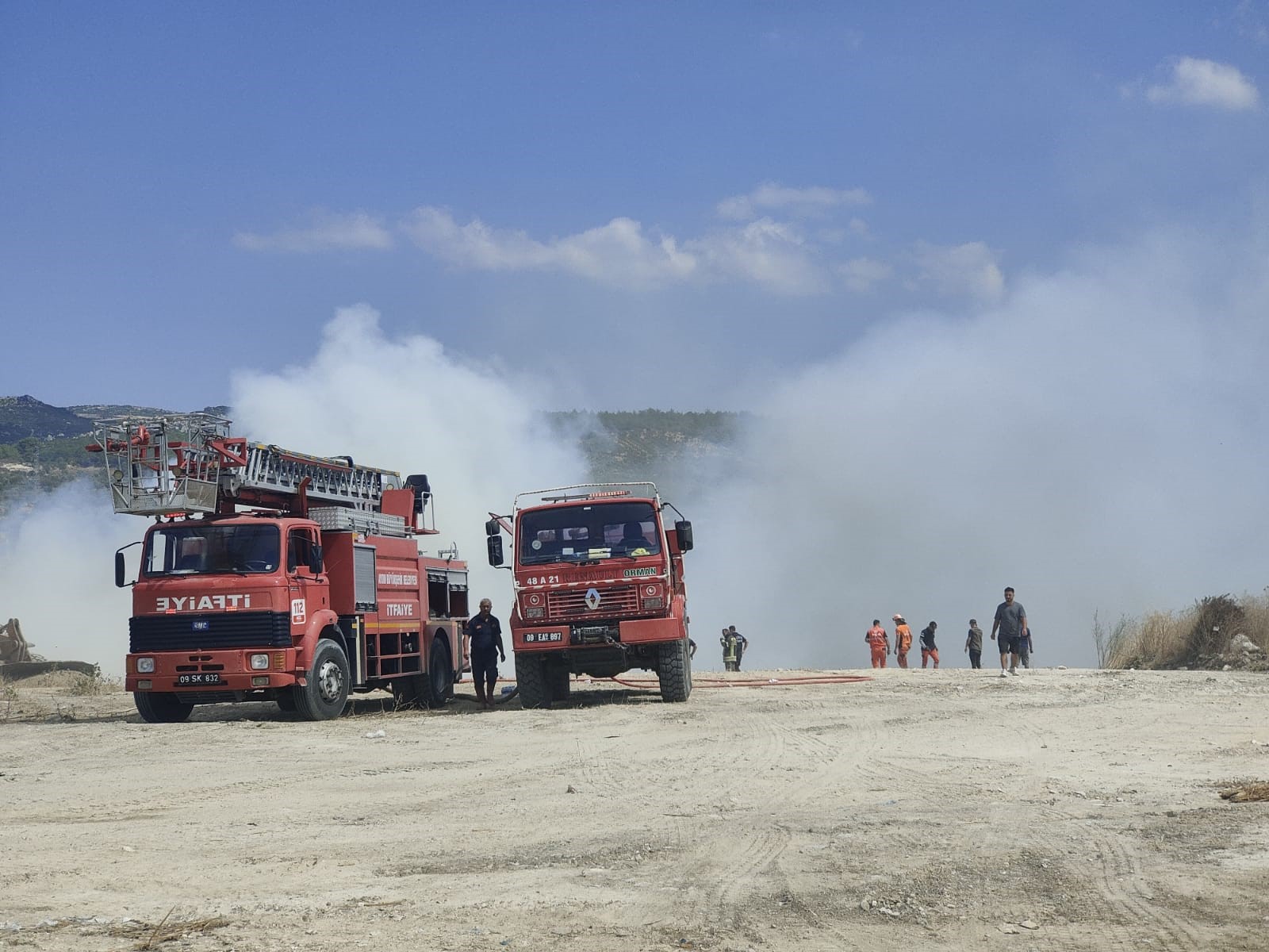Aydın’da Moloz Döküm Alanında Yangın Çıktı