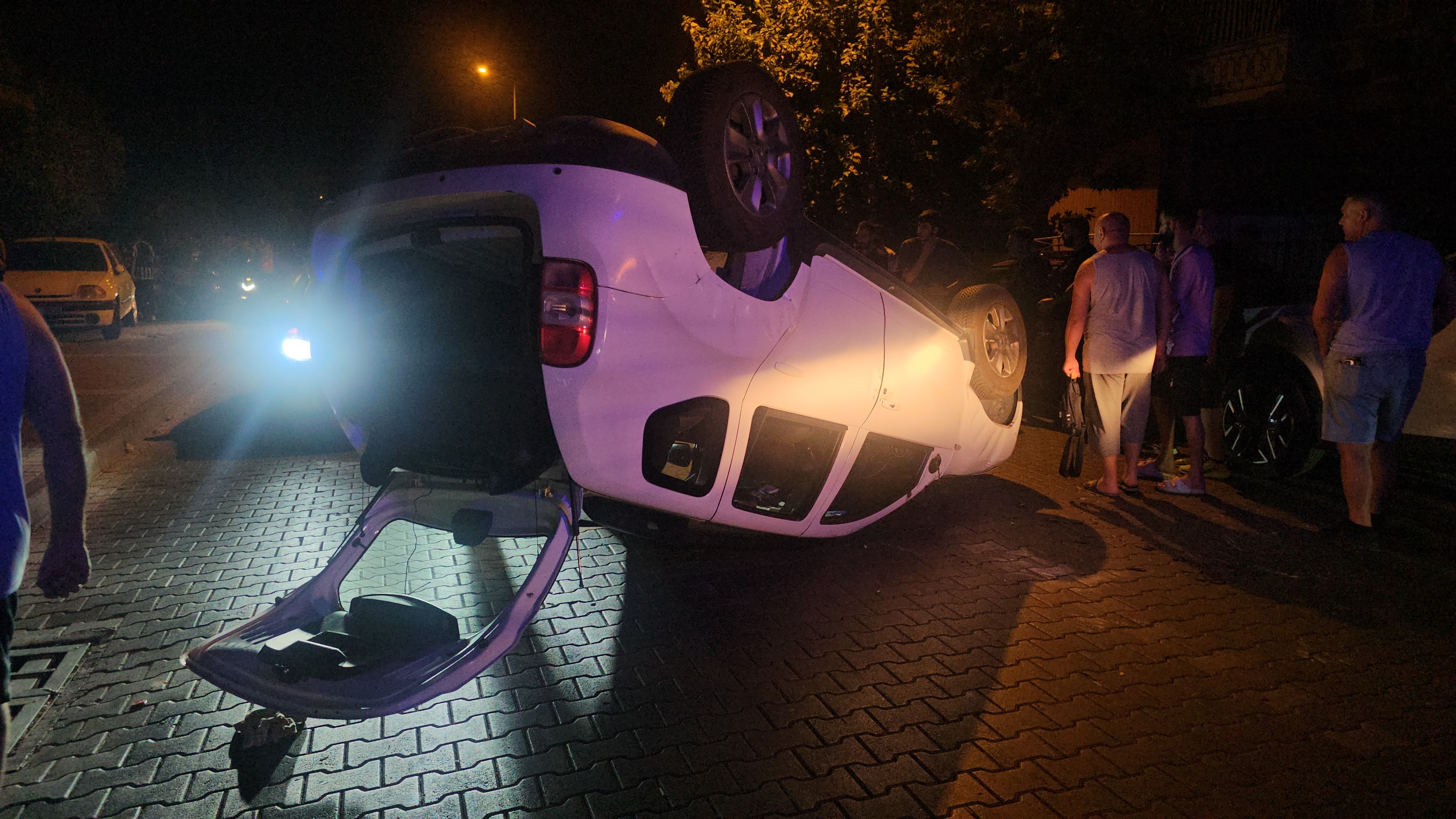 Aydın’da Otomobil Takla Attı (4)-1