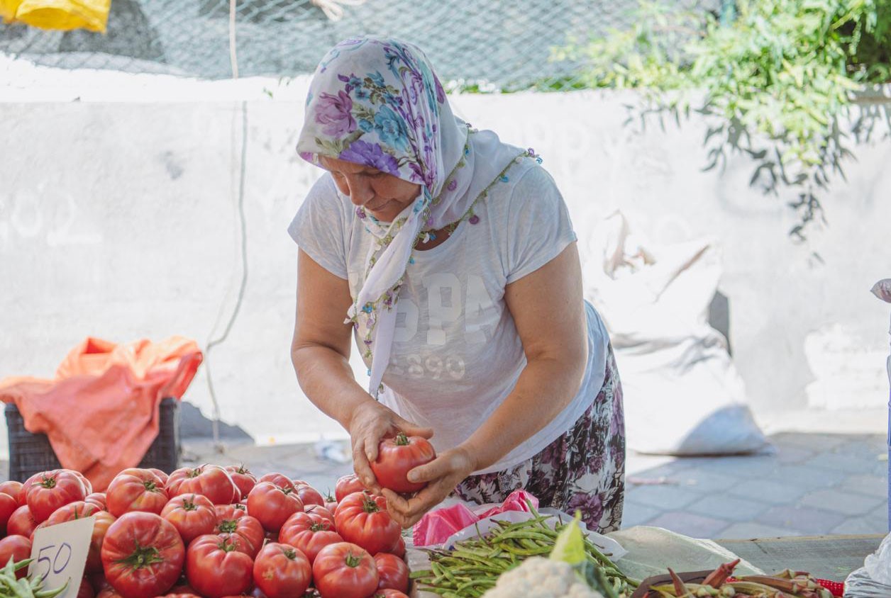 Aydın’da Üreticiden Sofraya Doğal Ürünler Bu Pazarda (7)