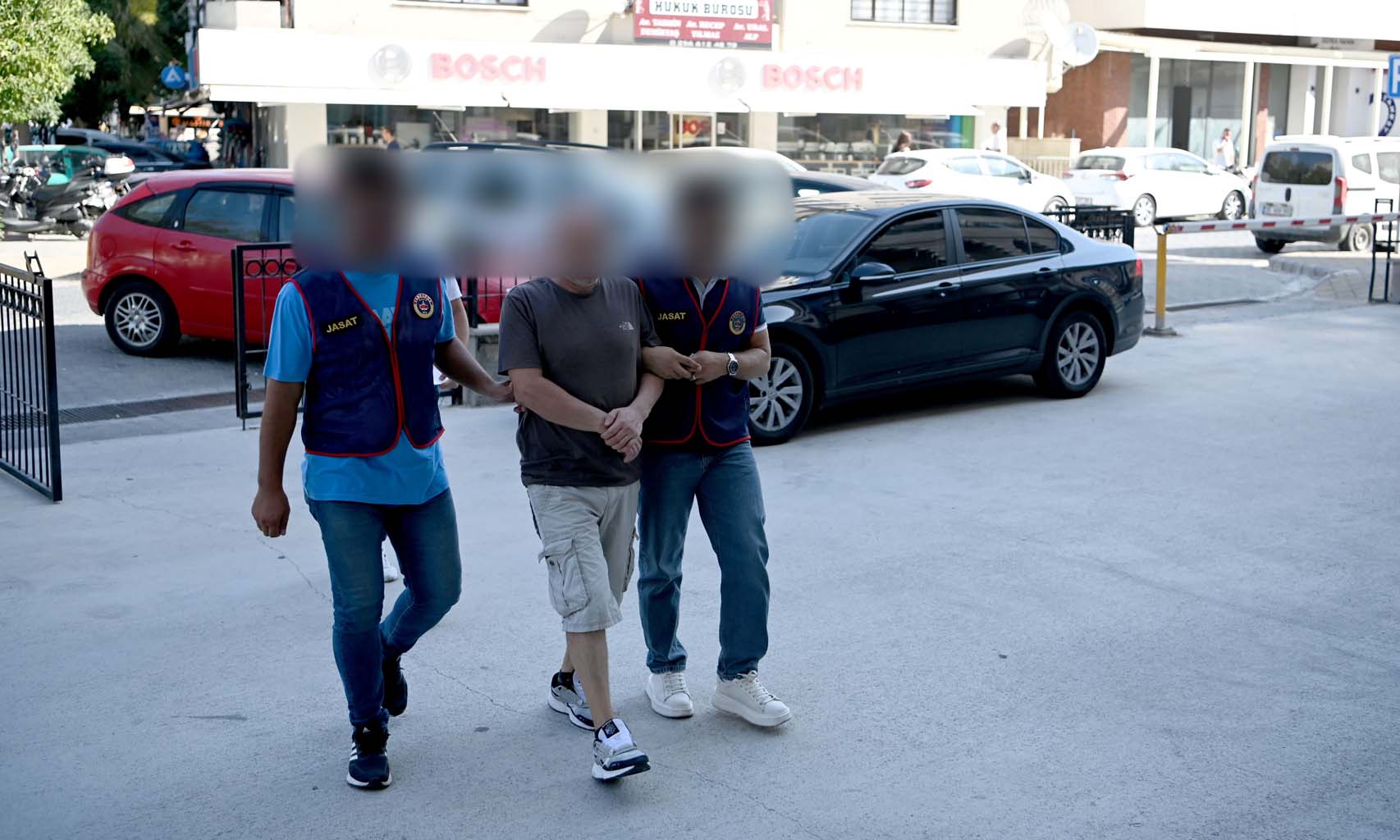 Aydın’da Yakalandı, 14 Yıl Hapis Cezası Var (2)