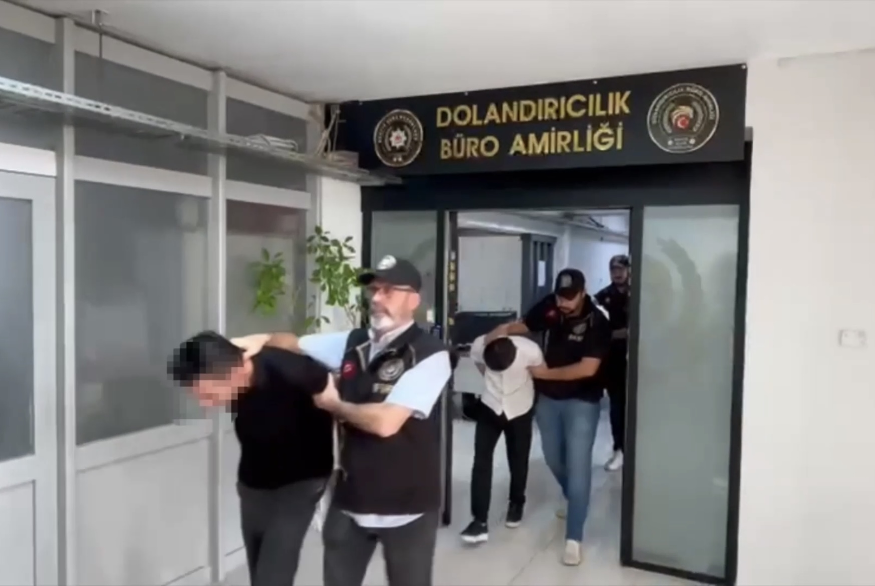 Bankacı Kılığına Girdiler, Adaletten Kaçamadılar