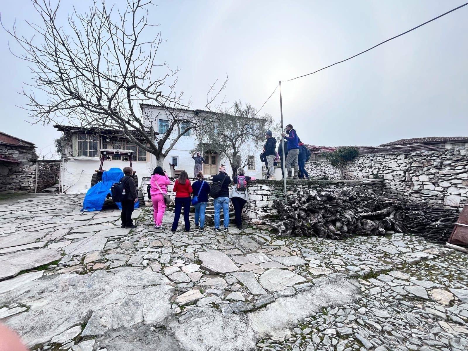 Bu Mahalle Tarihin Izlerini Taşıyor (7)